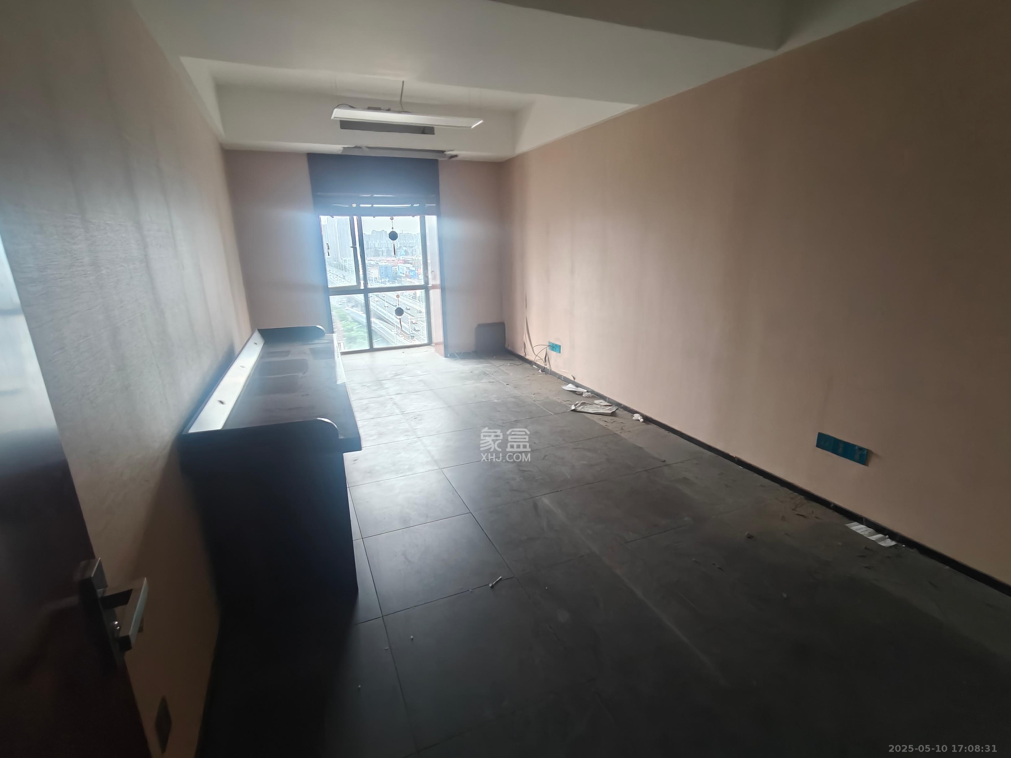 建安新商汇 1室2厅2卫 9999.0元/月 建安新商汇 1室2厅2卫 9999.0元/月室内图