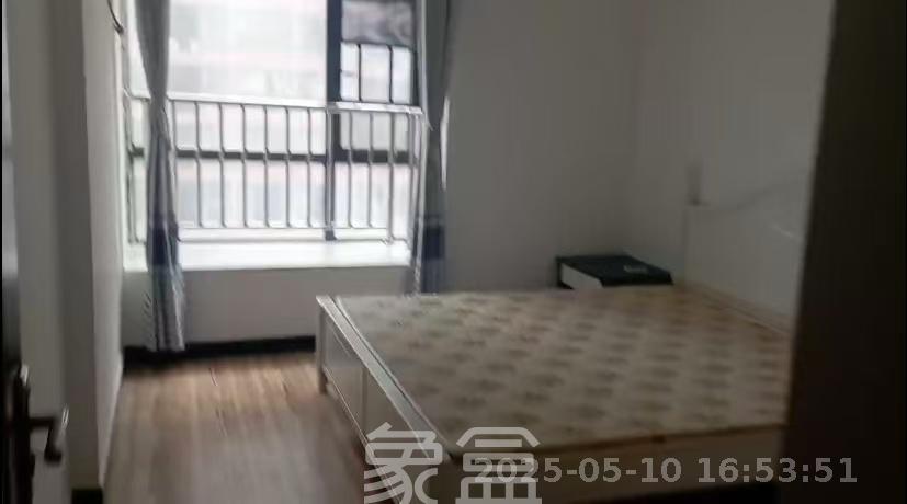 金领家族 2室1厅1卫 2100.0元/月 金领家族 2室1厅1卫 2100.0元/月室内图