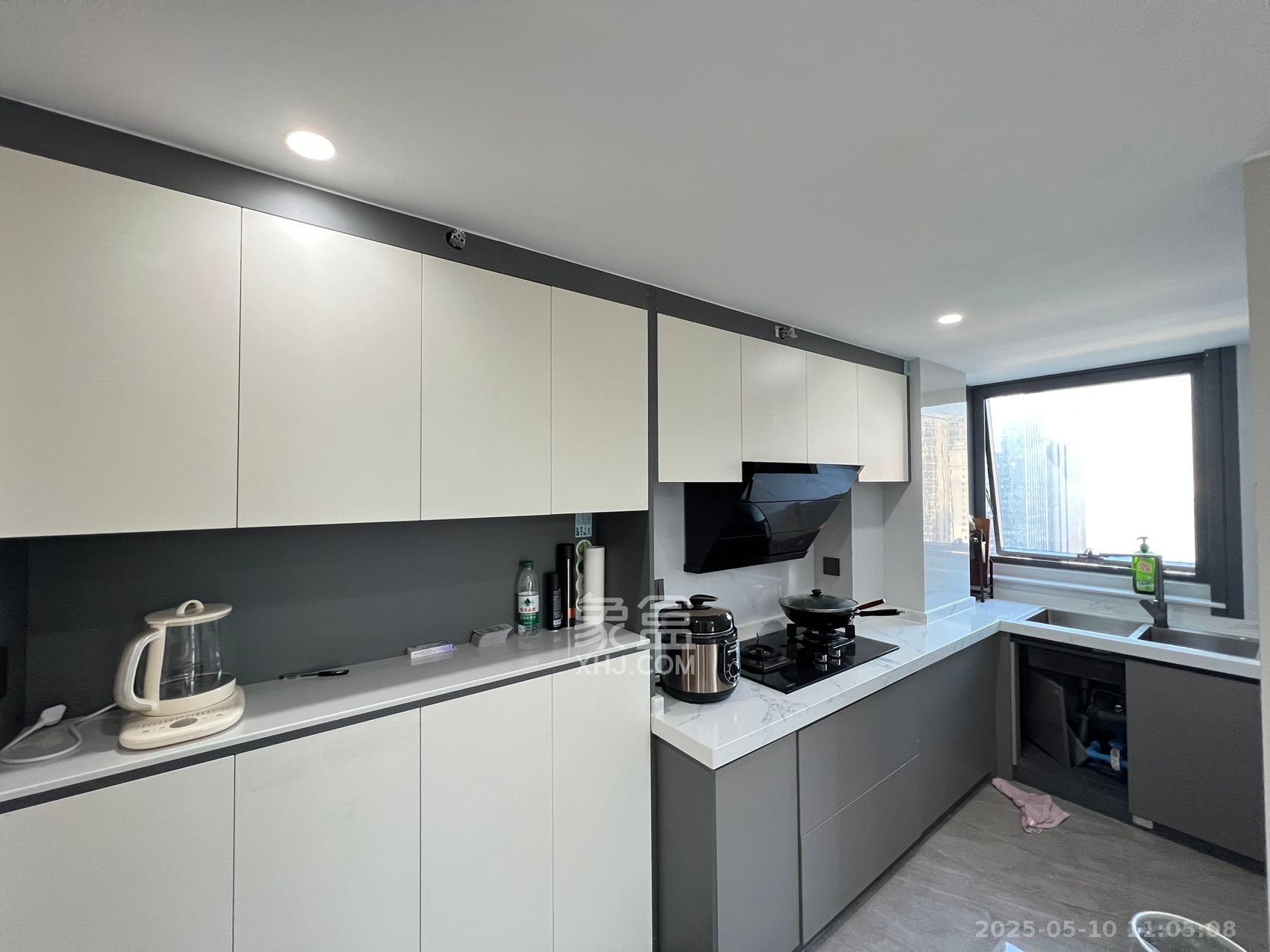 卓越中寰 2室1厅1卫 4200.0元/月 卓越中寰 2室1厅1卫 4200.0元/月室内图