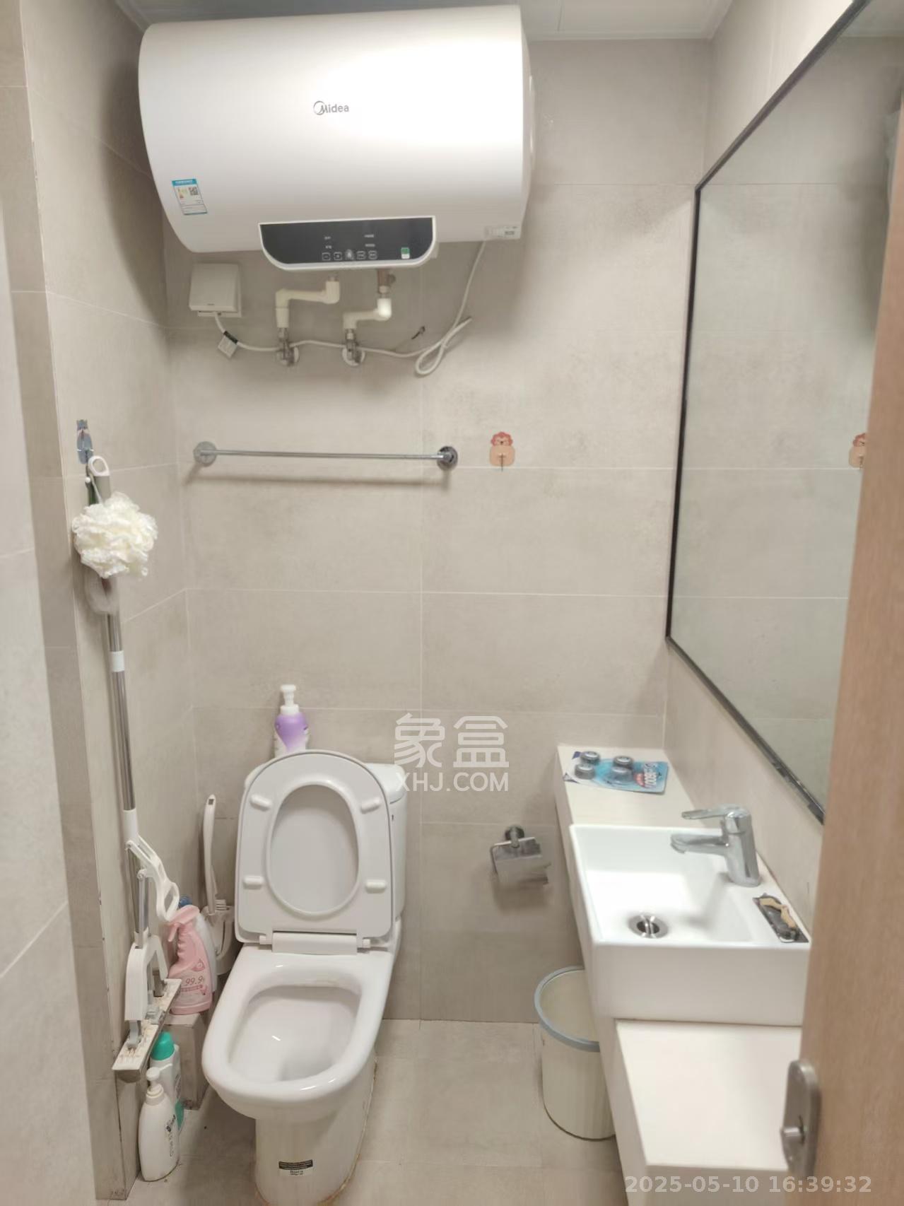 兰亭湾畔 1室1厅1卫 950.0元/月 兰亭湾畔 1室1厅1卫 950.0元/月室内图