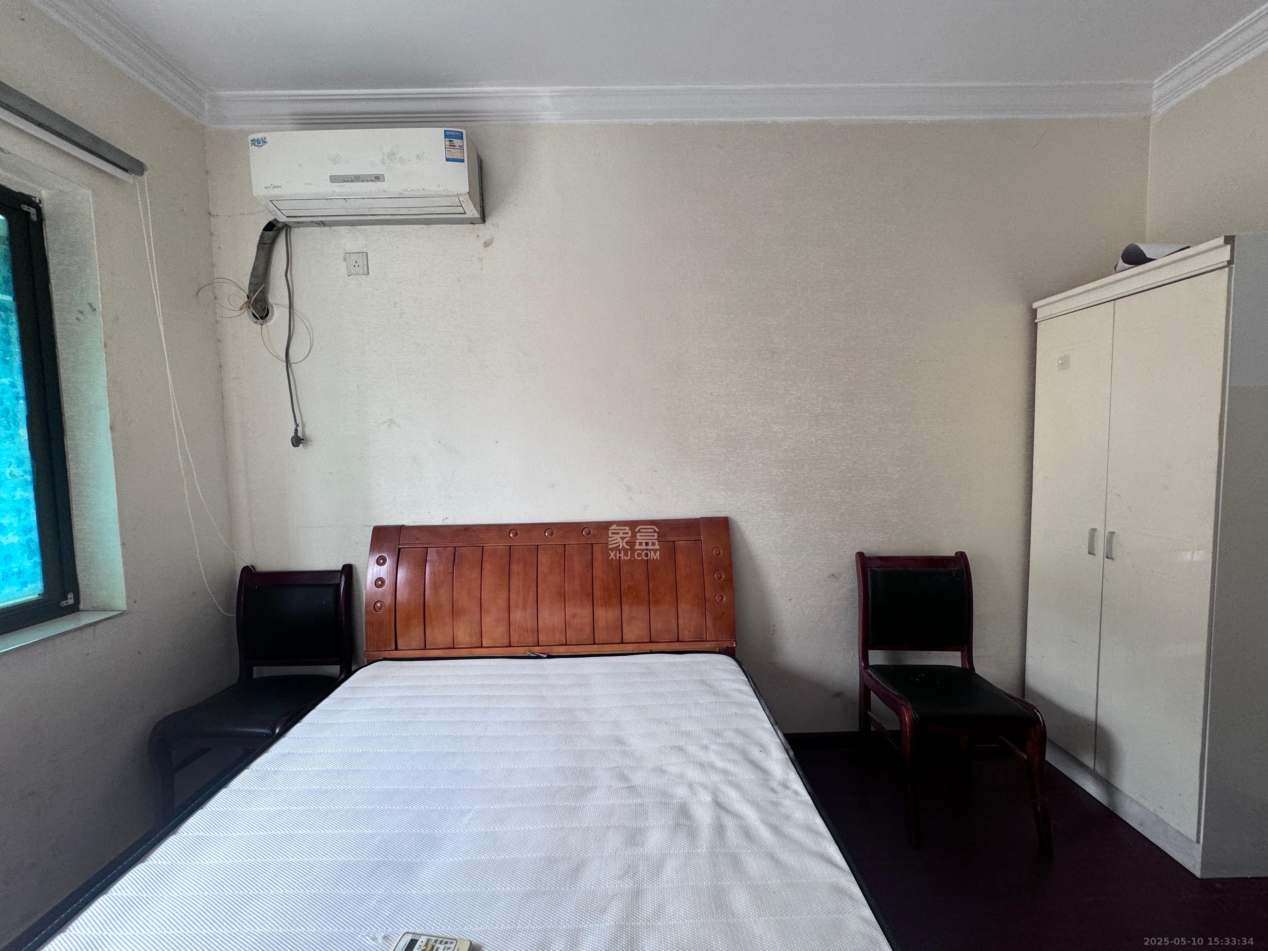 大桥四区 3室1厅1卫 1400.0元/月 大桥四区 3室1厅1卫 1400.0元/月室内图