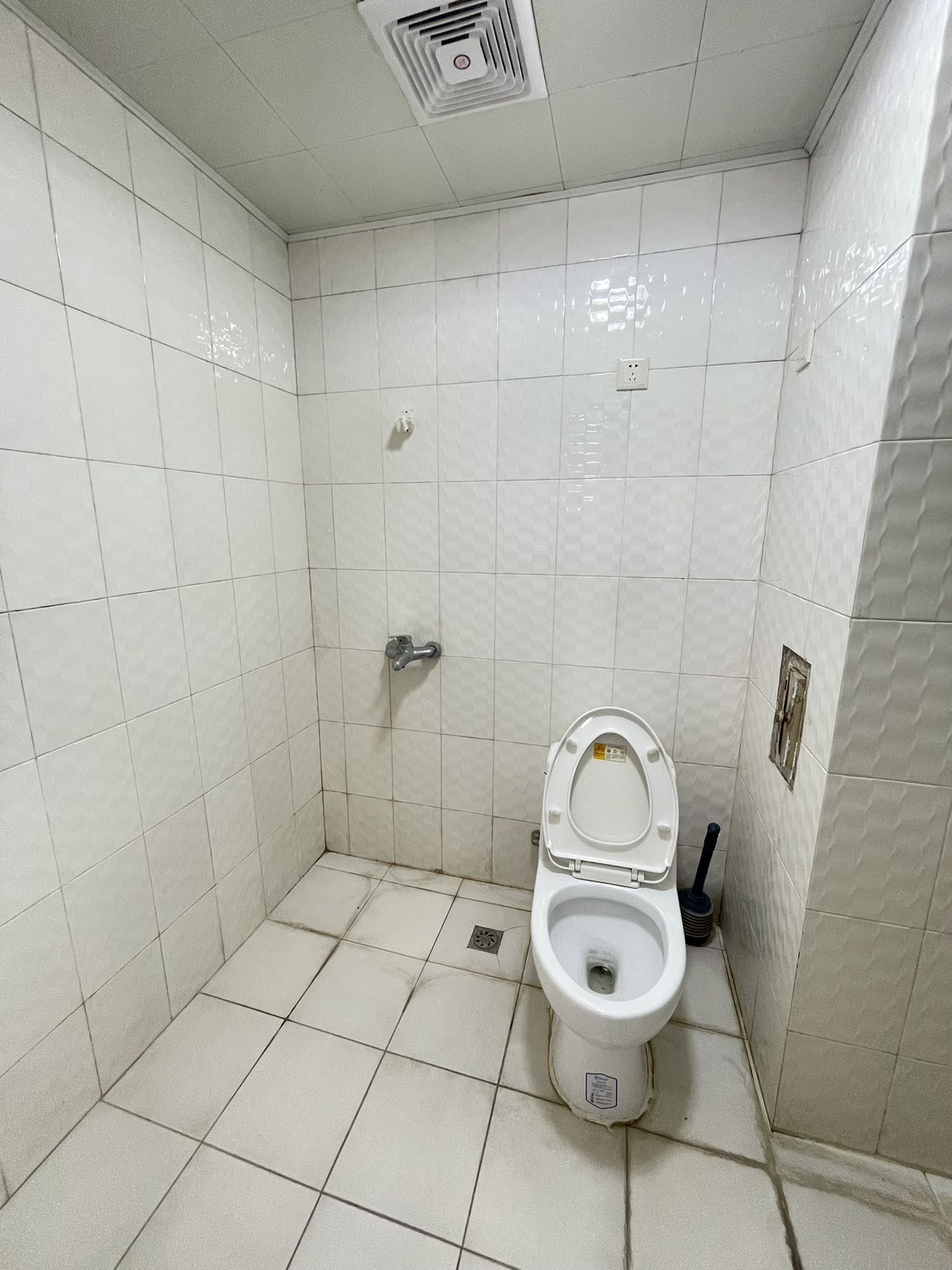 嘉华城市花园 3室2厅2卫 3200.0元/月 嘉华城市花园 3室2厅2卫 3200.0元/月室内图