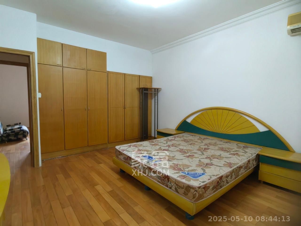 申湘花园 3室2厅2卫 2400.0元/月 申湘花园 3室2厅2卫 2400.0元/月室内图