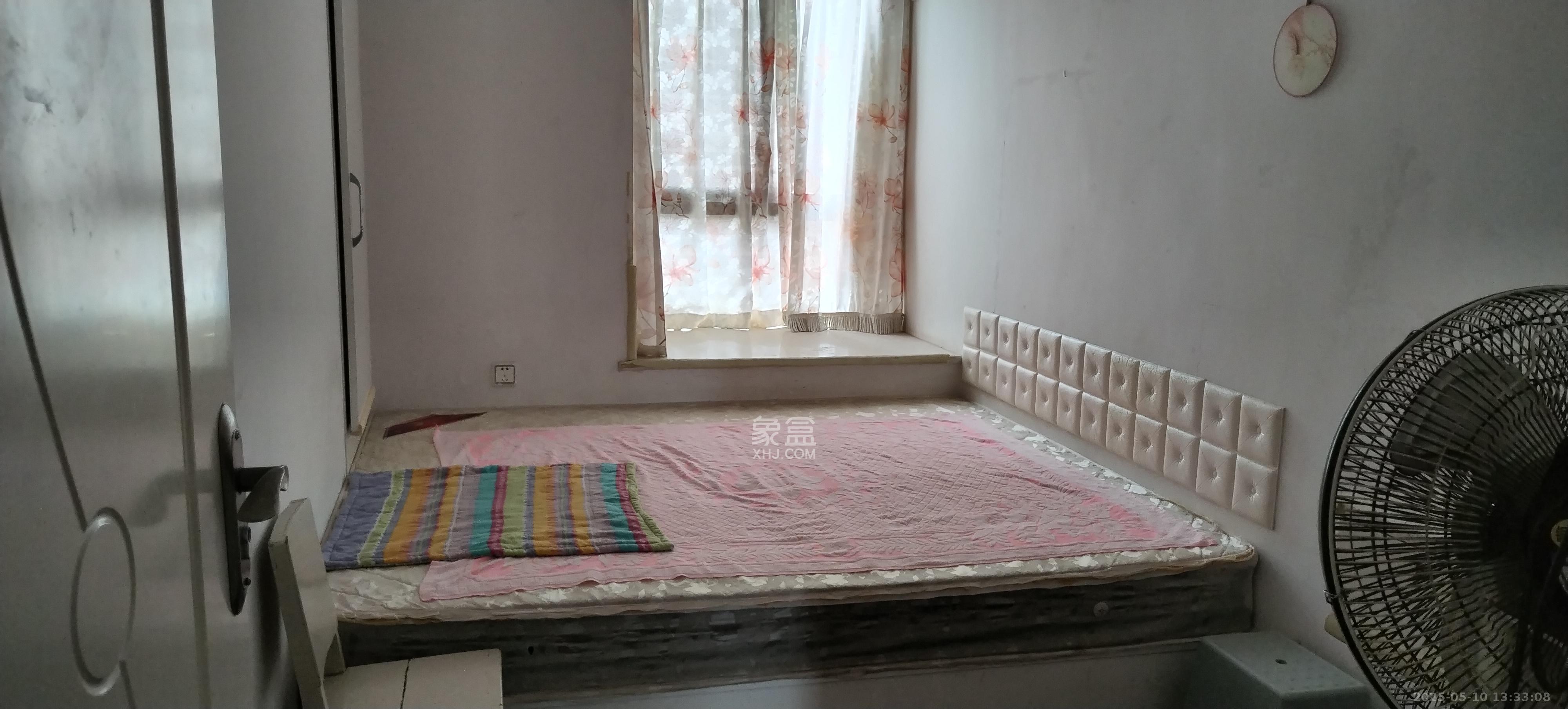 瑞都华庭(华庭美苑)  3室2厅1卫    2500.0元/月 瑞都华庭(华庭美苑)  3室2厅1卫    2500.0元/月室内图