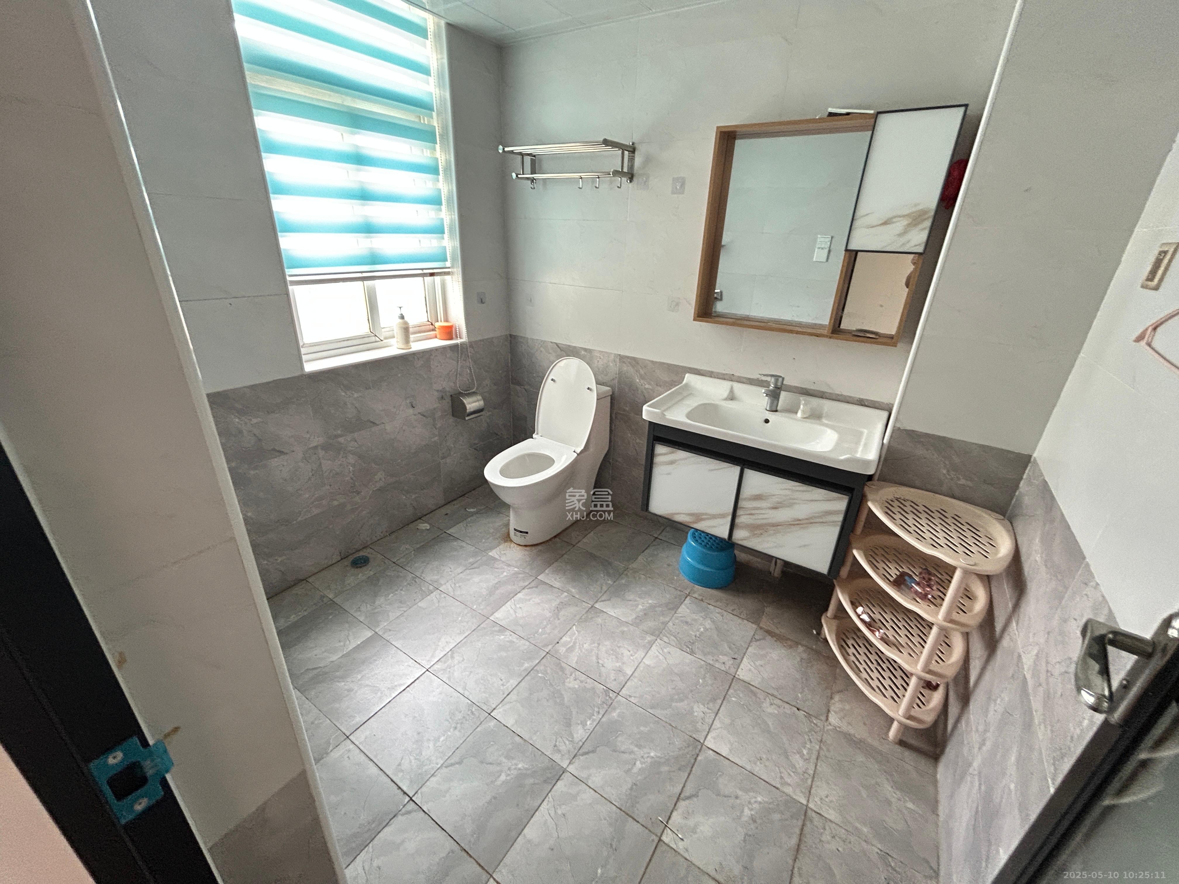 凯富漫城  4室2厅2卫    1800.0元/月 凯富漫城  4室2厅2卫    1800.0元/月室内图