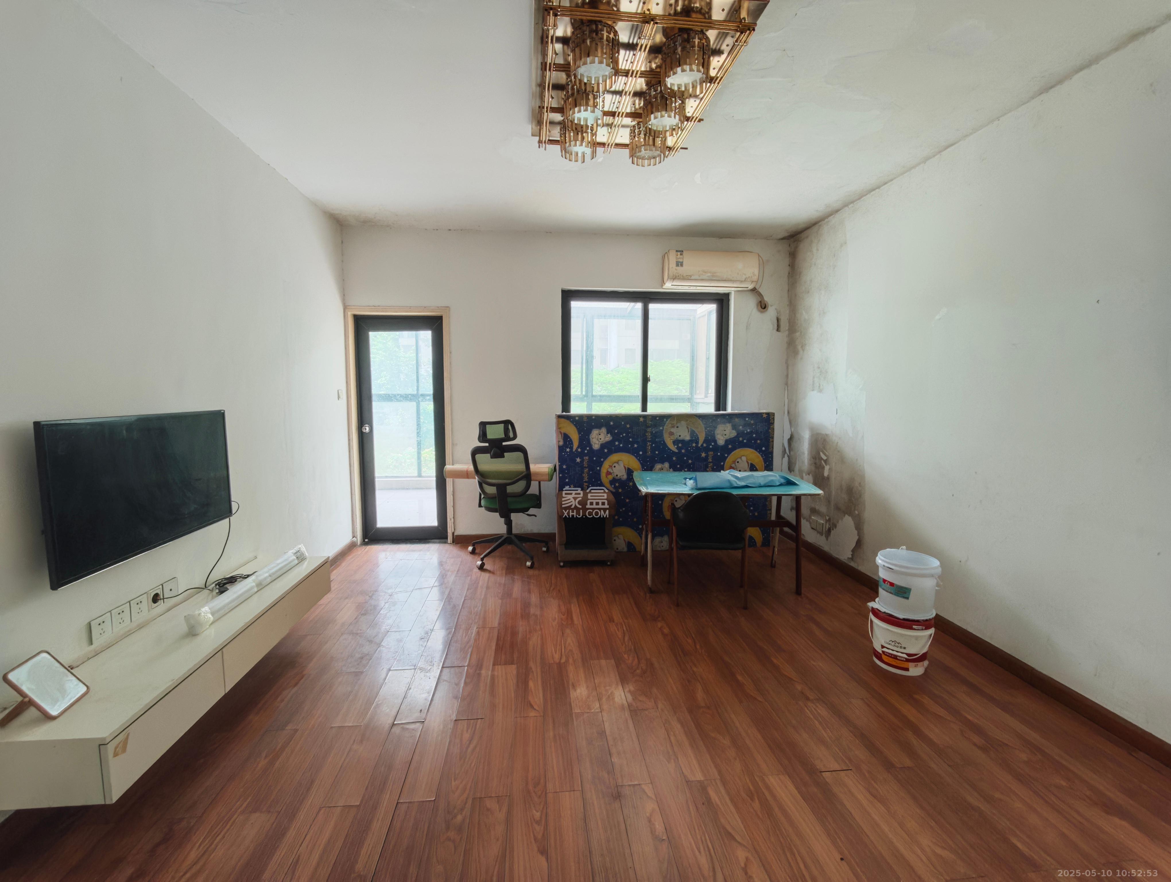 嘉宇盛世华章 3室2厅1卫 2300.0元/月 嘉宇盛世华章 3室2厅1卫 2300.0元/月室内图