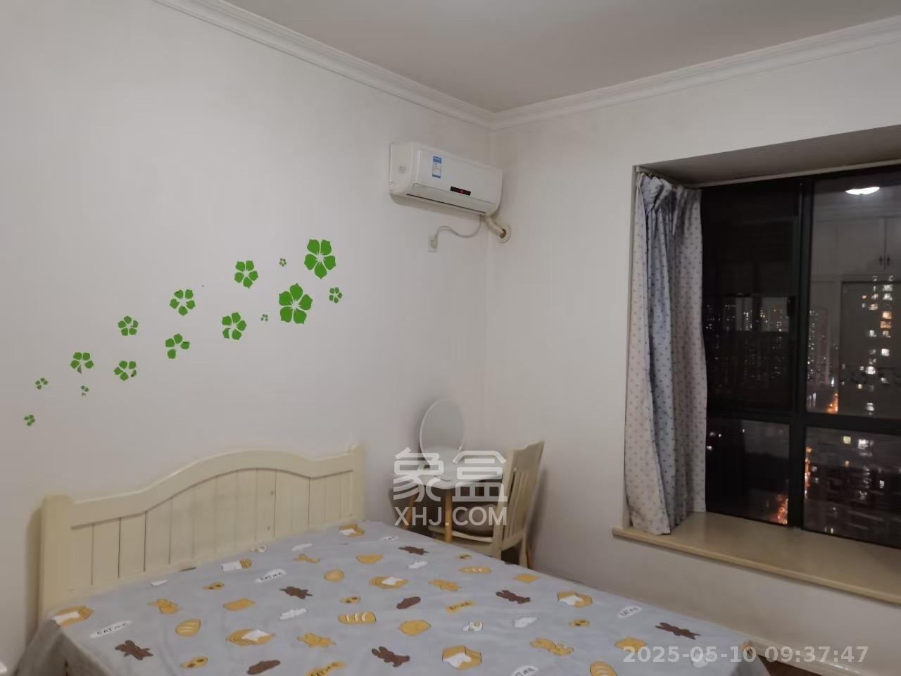 华美公寓(新猎鹰公寓) 4室2厅1卫 2200.0元/月 华美公寓(新猎鹰公寓) 4室2厅1卫 2200.0元/月室内图