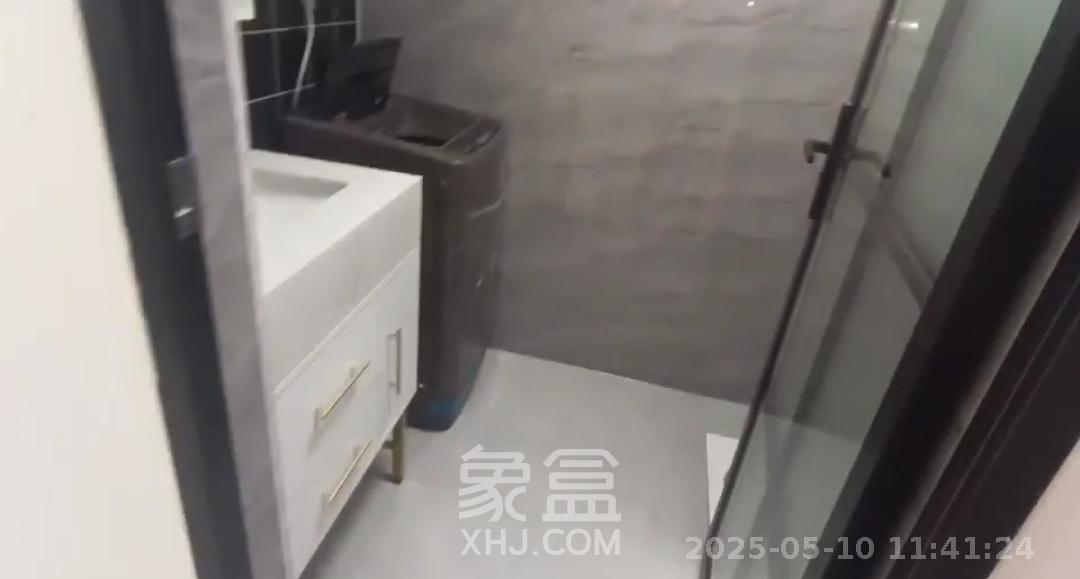 新星小区  1室0厅0卫    1000.0元/月