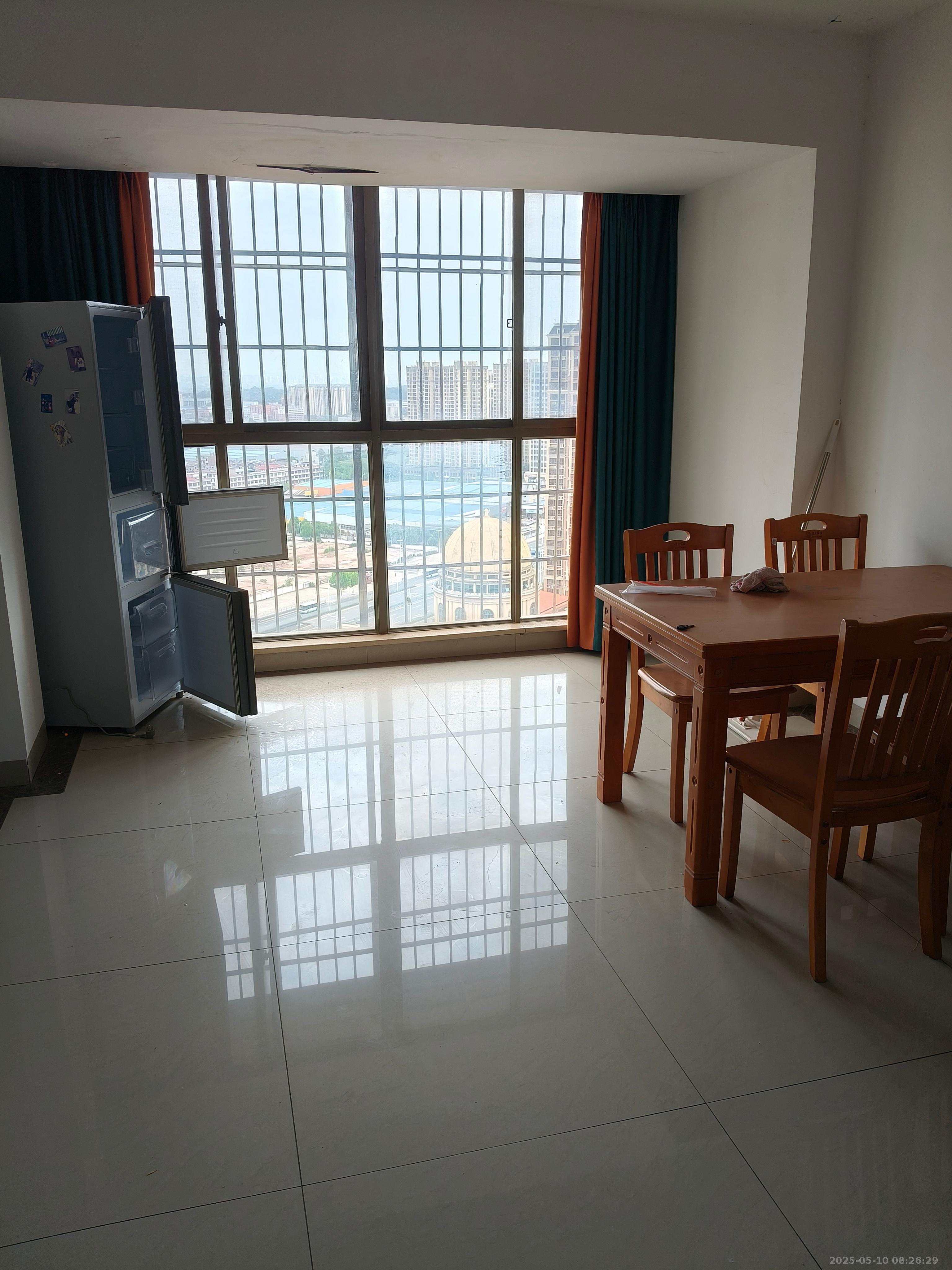 幸福庄园 4室2厅2卫 2000.0元/月 幸福庄园 4室2厅2卫 2000.0元/月室内图