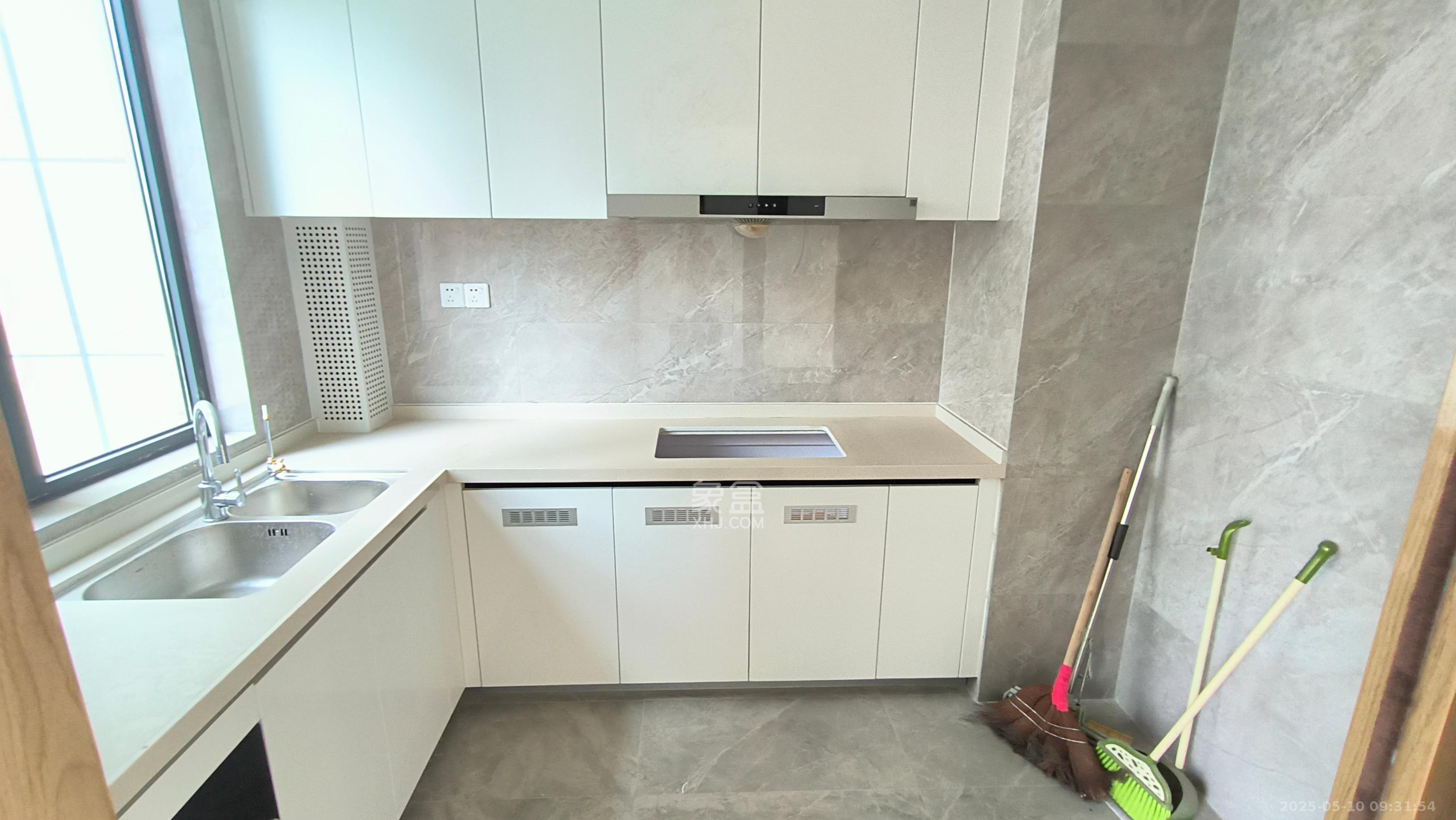 保利天汇 4室2厅2卫 3800.0元/月 保利天汇 4室2厅2卫 3800.0元/月室内图