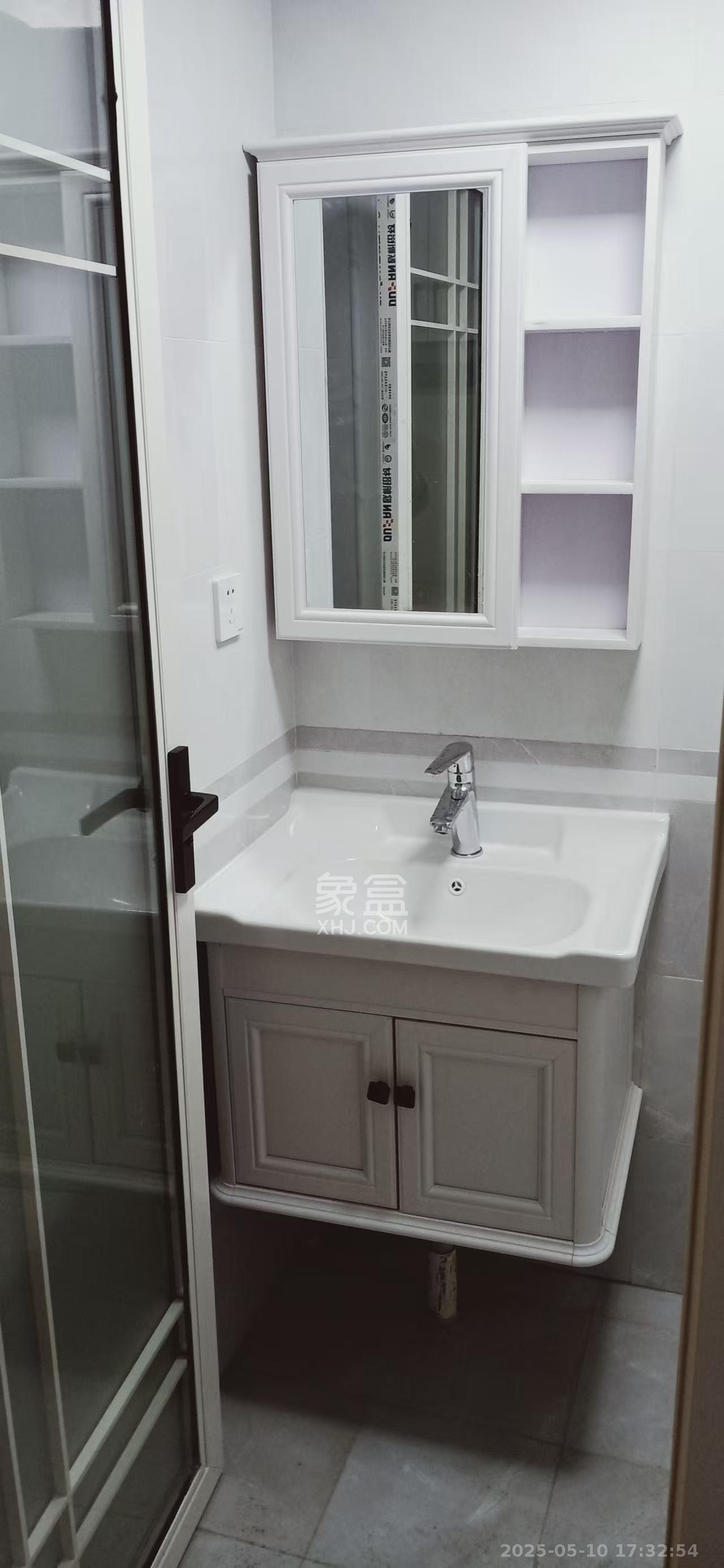 龙湖湘江星座(祺鑫星座公寓) 1室1厅1卫 1400.0元/月 龙湖湘江星座(祺鑫星座公寓) 1室1厅1卫 1400.0元/月室内图