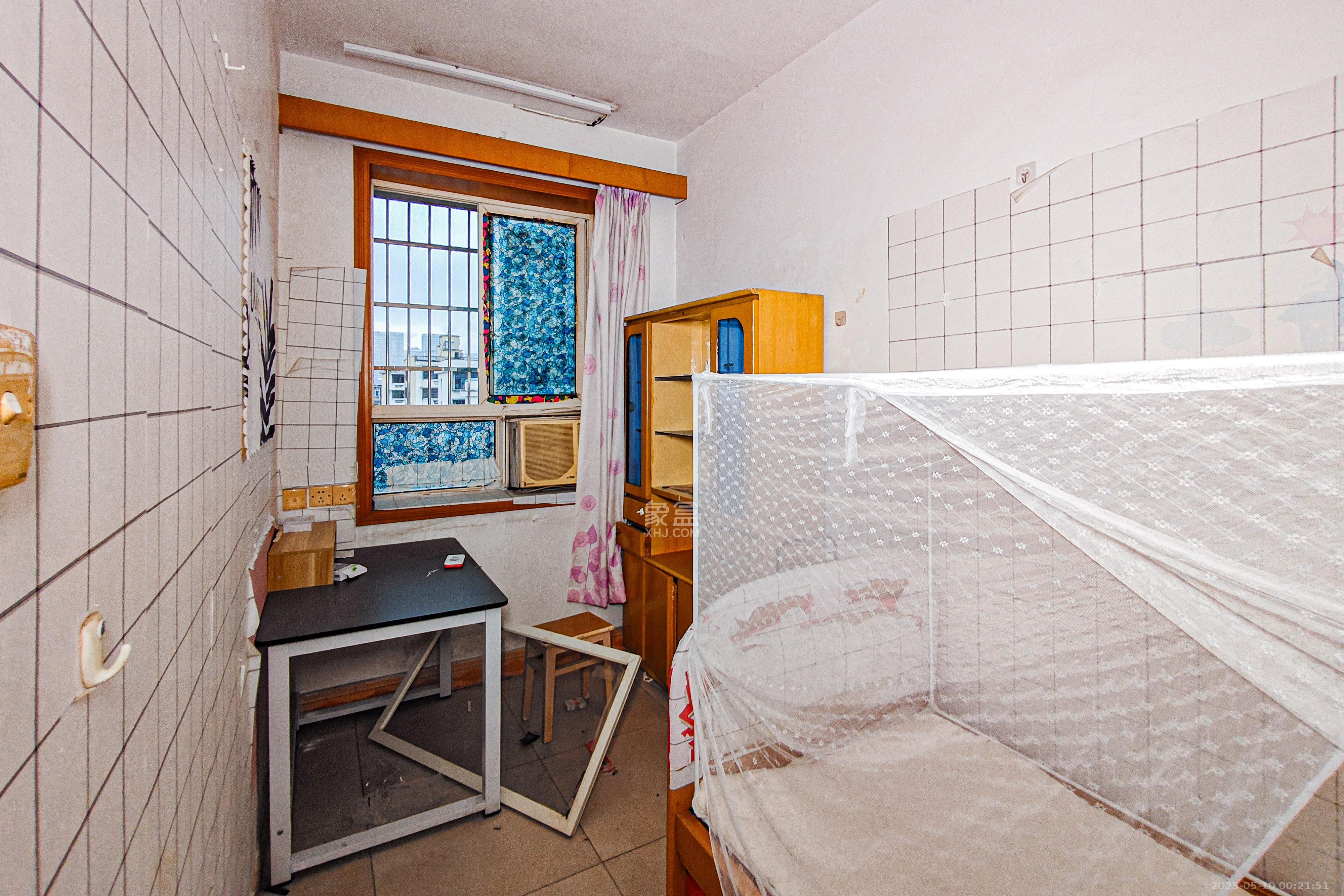 冶金厅宿舍(祝威岗13号) 3室1厅1卫 50.0万 冶金厅宿舍(祝威岗13号) 3室1厅1卫 50.0万卧室