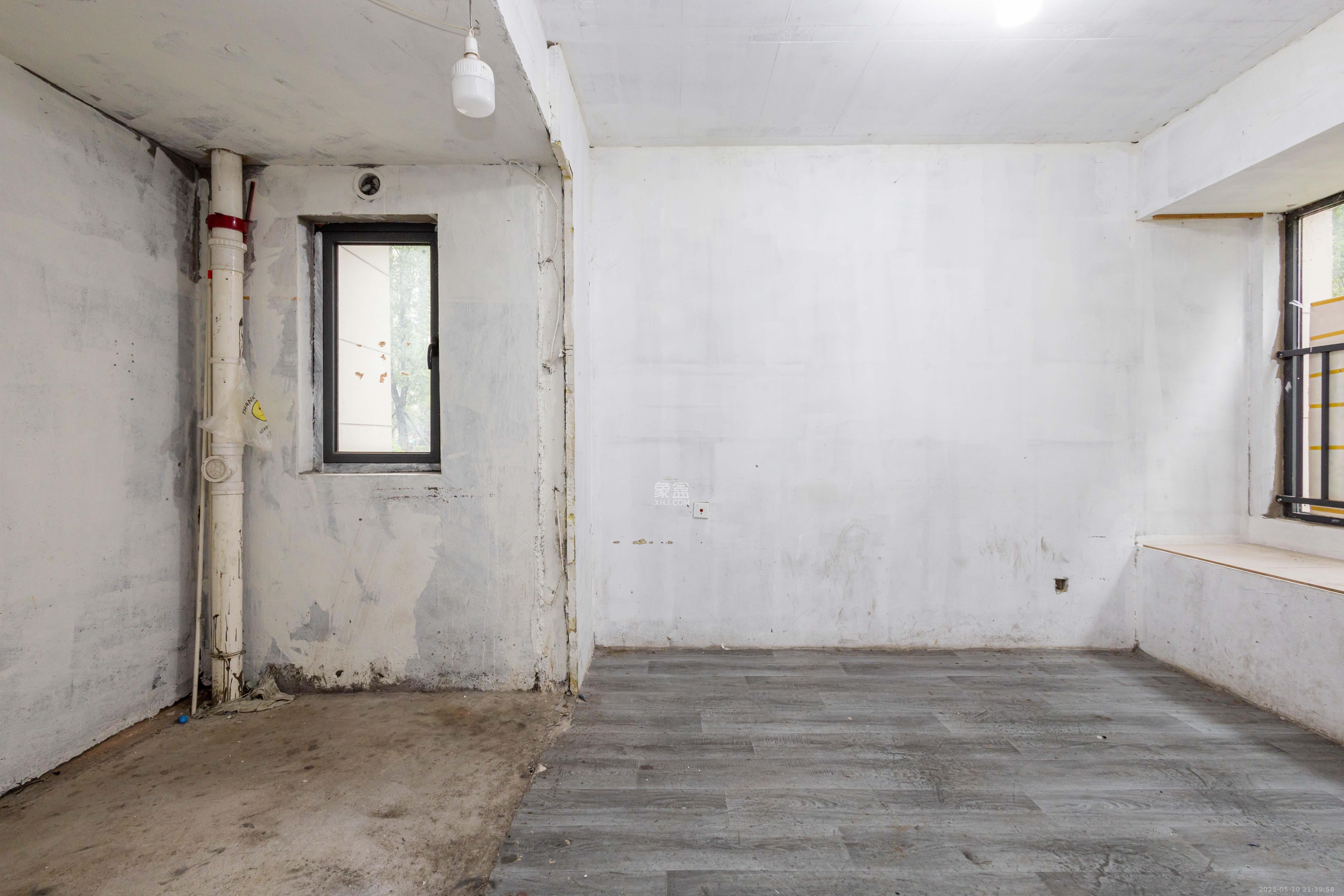 金科景朝集美星宸 3室2厅2卫 65.0万 金科景朝集美星宸 3室2厅2卫 65.0万卧室