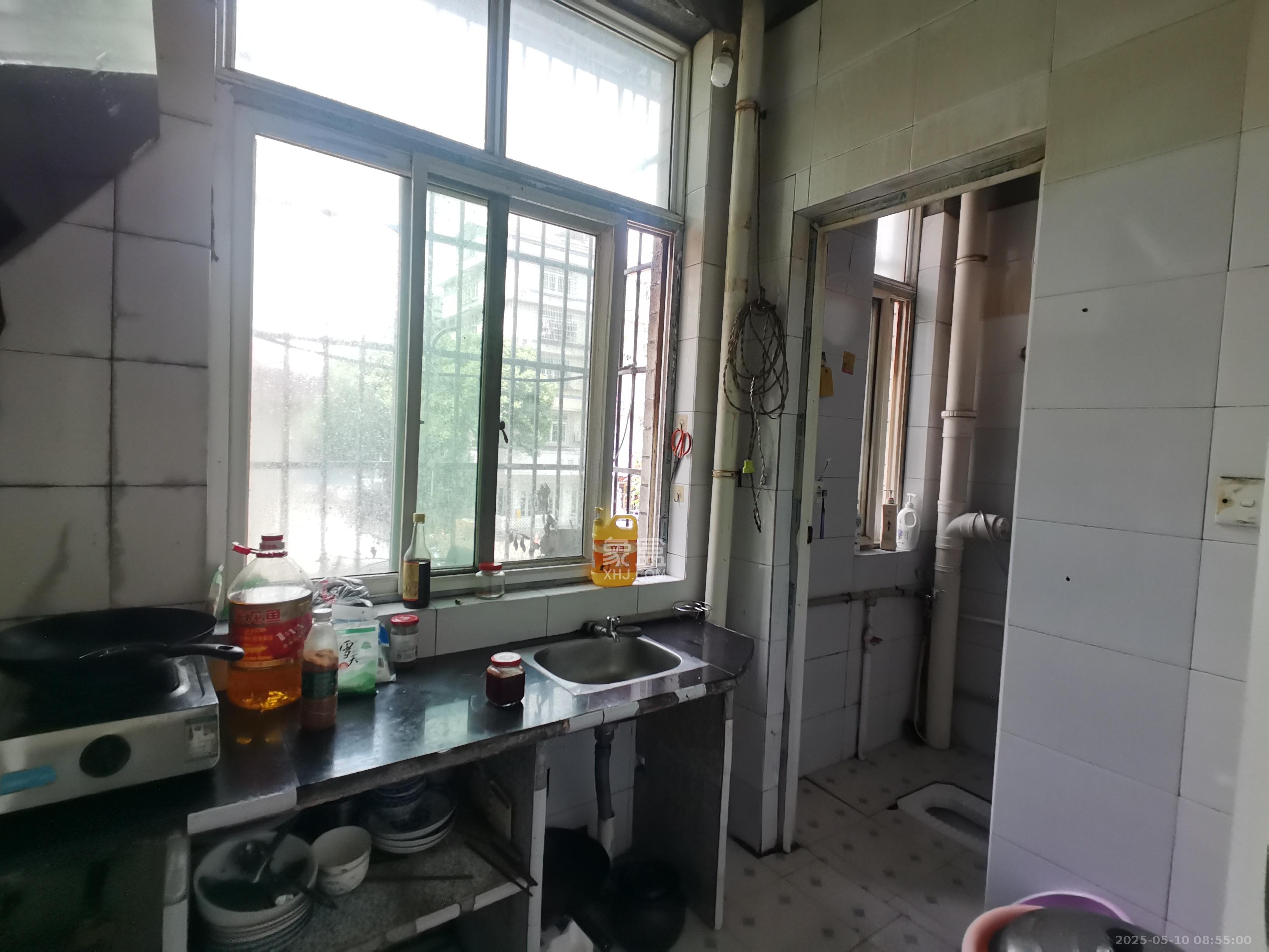 泉塘小区  3室2厅1卫   1200.00元/月室内图