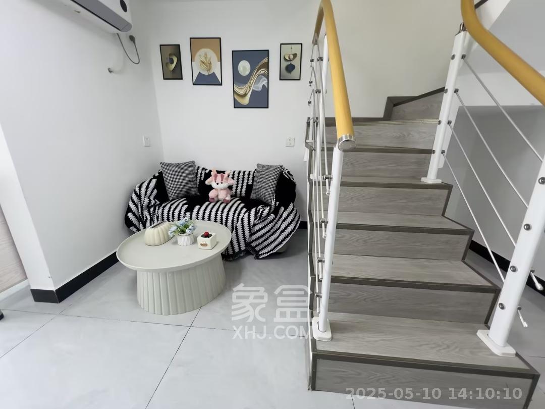 卓越伊景寓 2室1厅1卫 2500.0元/月 卓越伊景寓 2室1厅1卫 2500.0元/月室内图