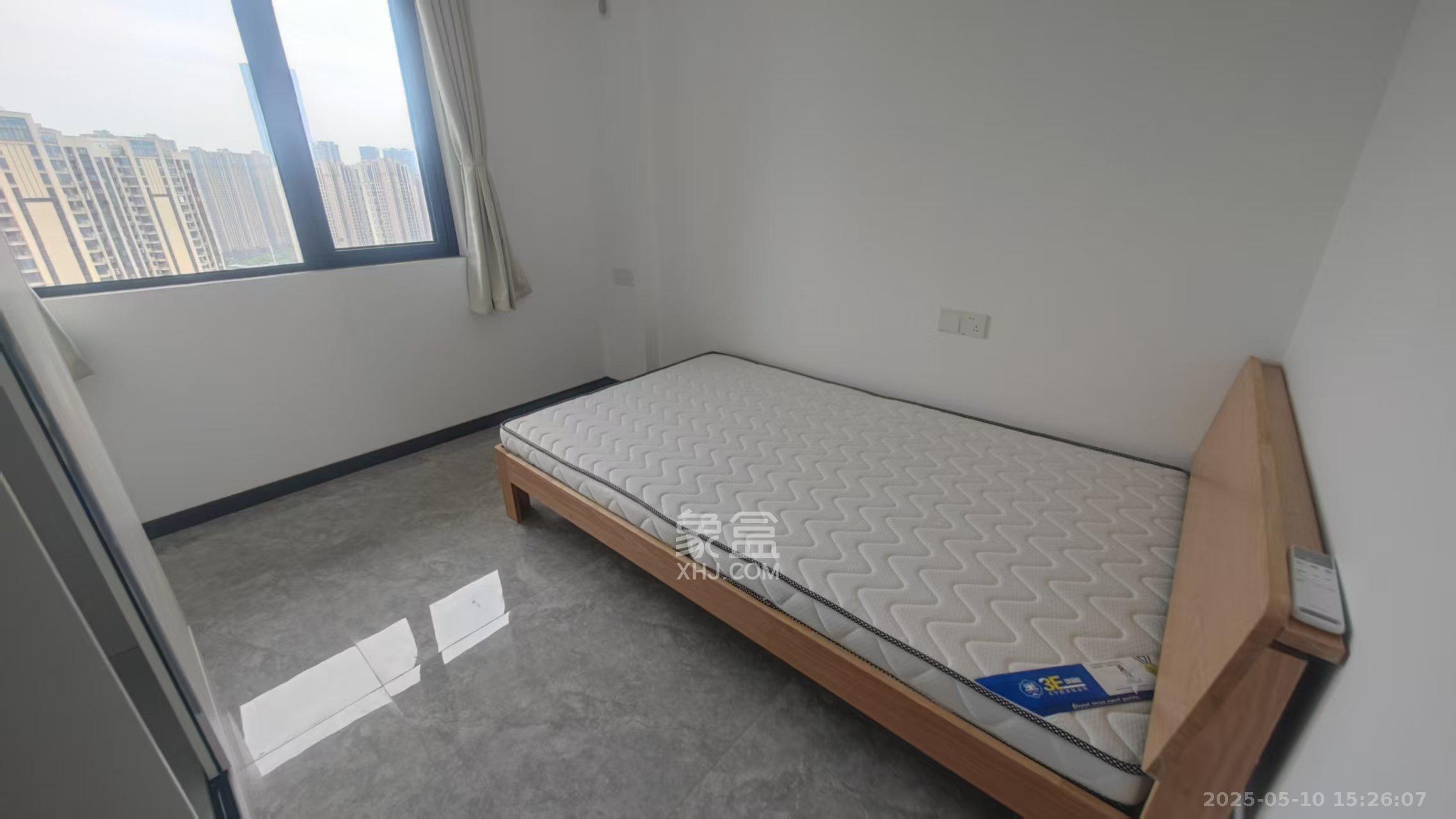 振业城四期  4室2厅2卫   3500.00元/月室内图
