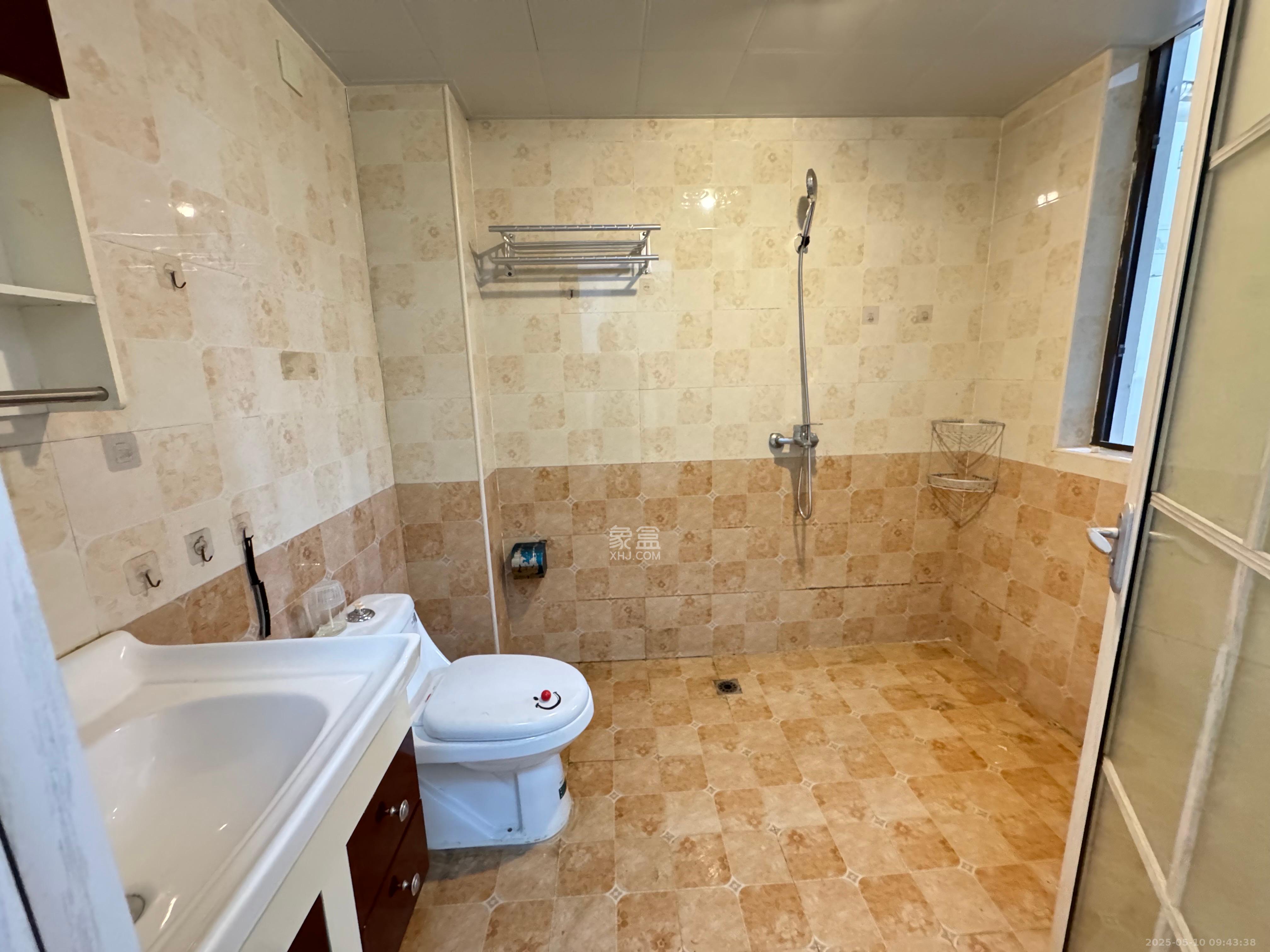 中欣楚天熙苑 4室2厅2卫 2550.0元/月 中欣楚天熙苑 4室2厅2卫 2550.0元/月室内图