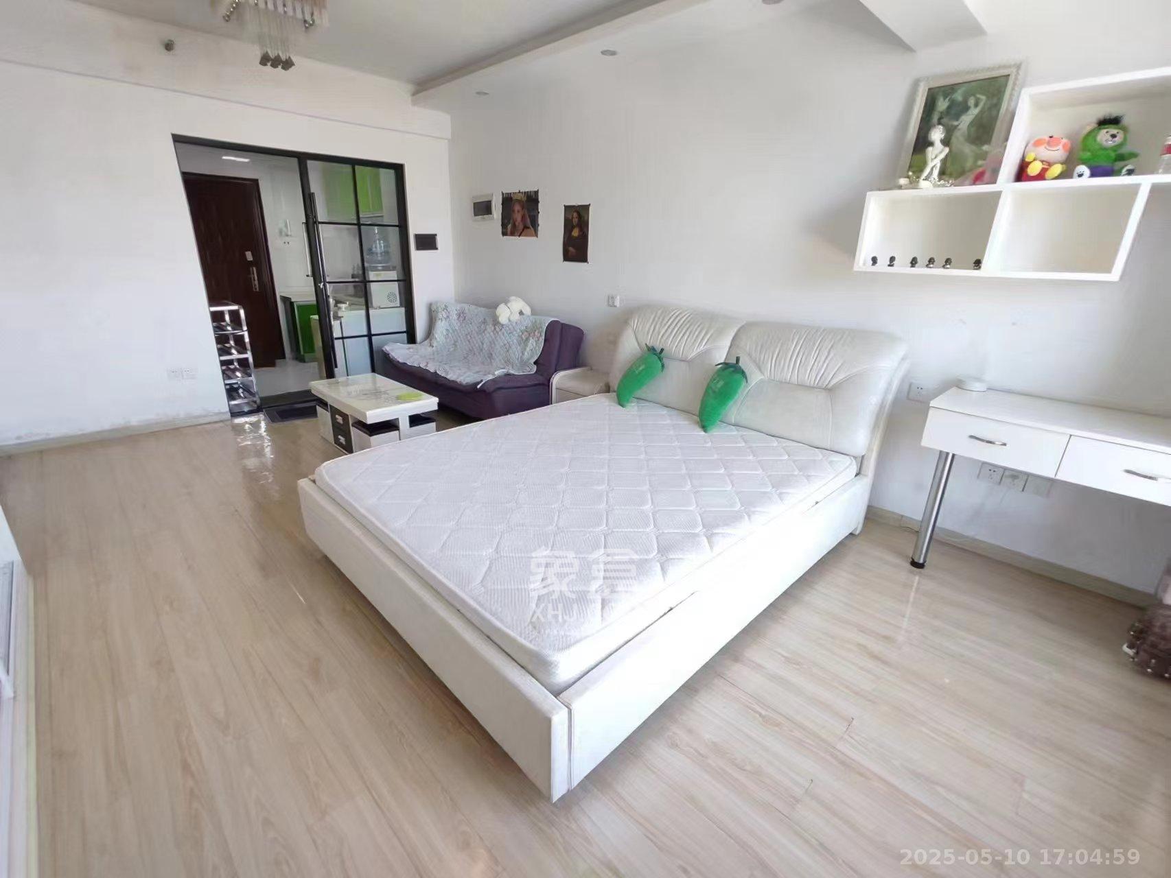 剑桥名门  1室1厅1卫    1400.0元/月 剑桥名门  1室1厅1卫    1400.0元/月室内图