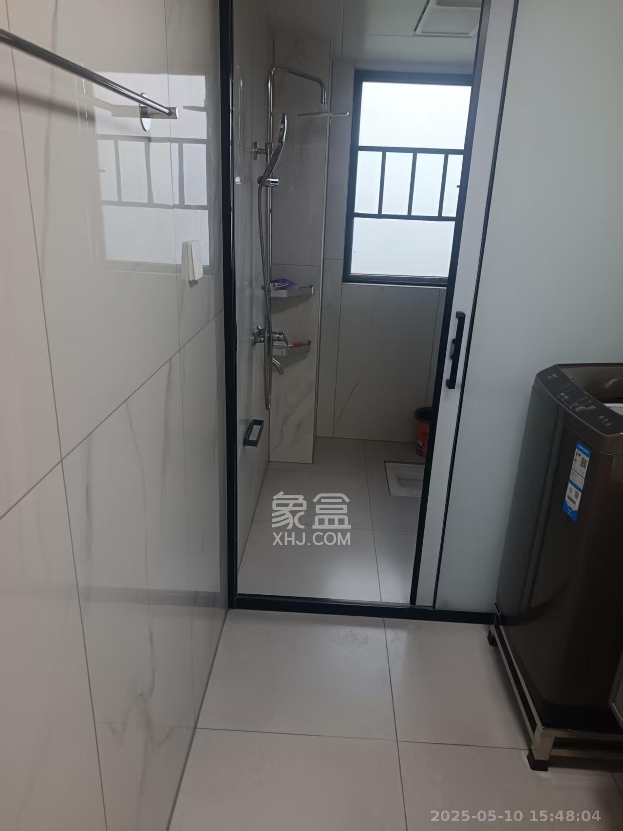 桃花嘉园 3室2厅2卫 2500.0元/月 桃花嘉园 3室2厅2卫 2500.0元/月室内图