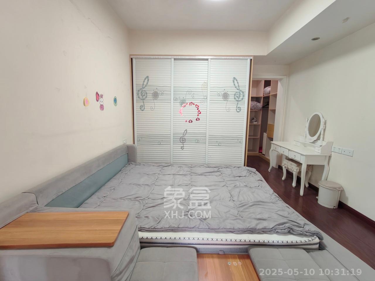 莱茵城  4室2厅2卫   2980.00元/月室内图
