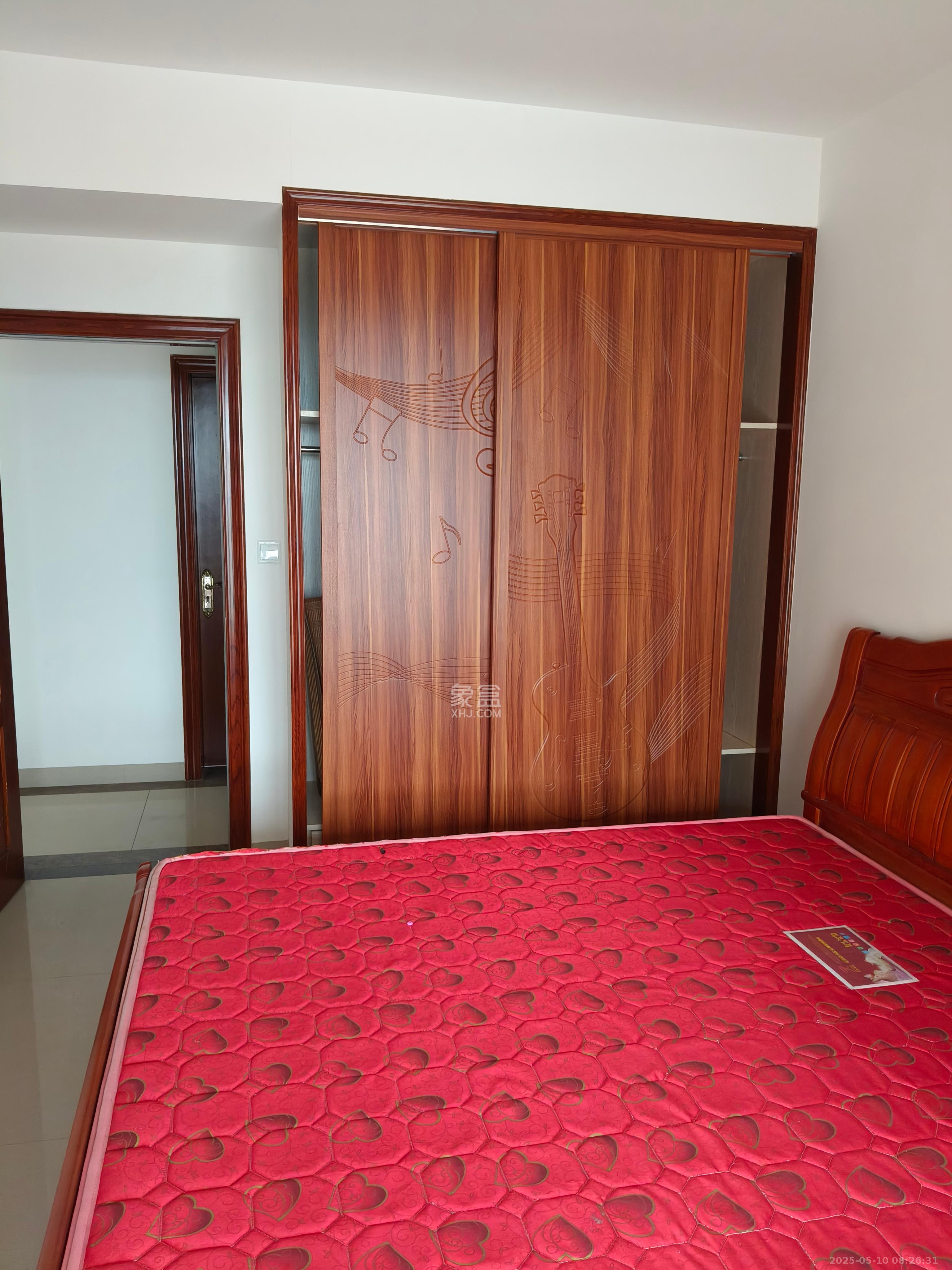 幸福庄园 4室2厅2卫 2000.0元/月 幸福庄园 4室2厅2卫 2000.0元/月室内图