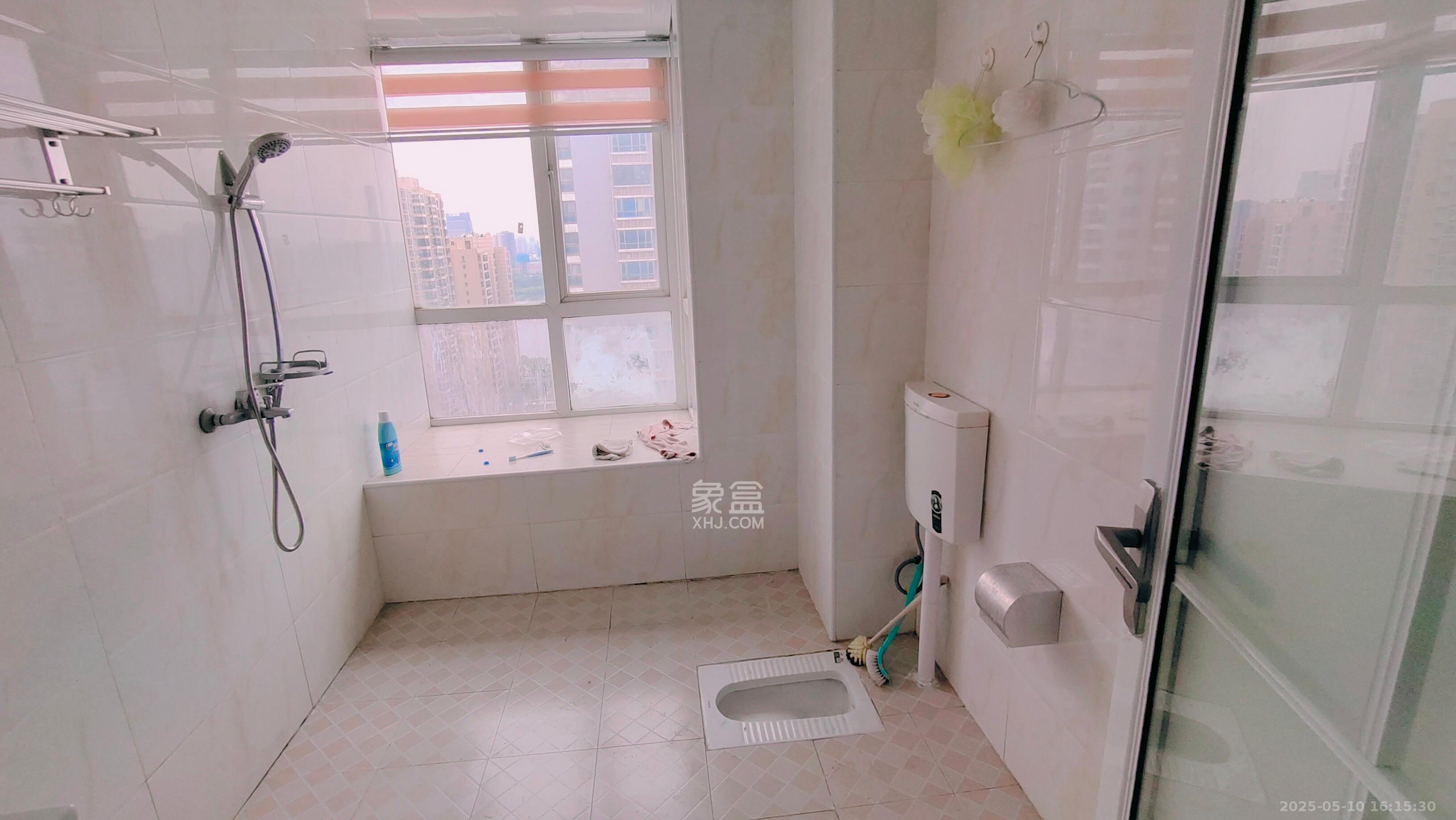 凯乐国际城 3室2厅2卫 4000.0元/月 凯乐国际城 3室2厅2卫 4000.0元/月室内图