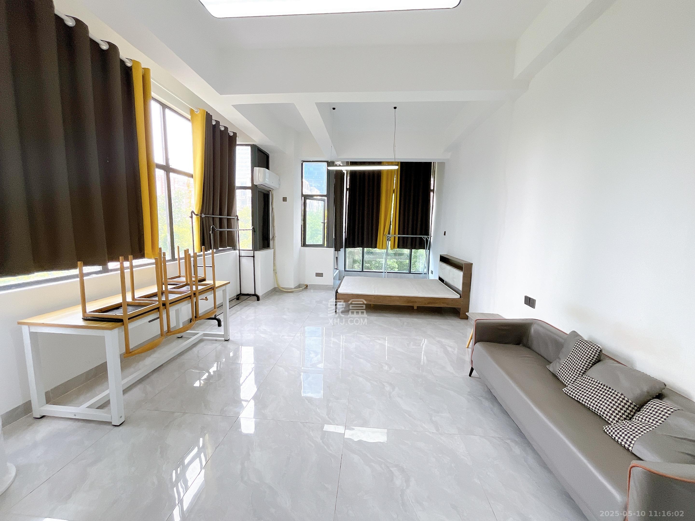 新奥大厦 1室1厅1卫 2000.0元/月 新奥大厦 1室1厅1卫 2000.0元/月室内图