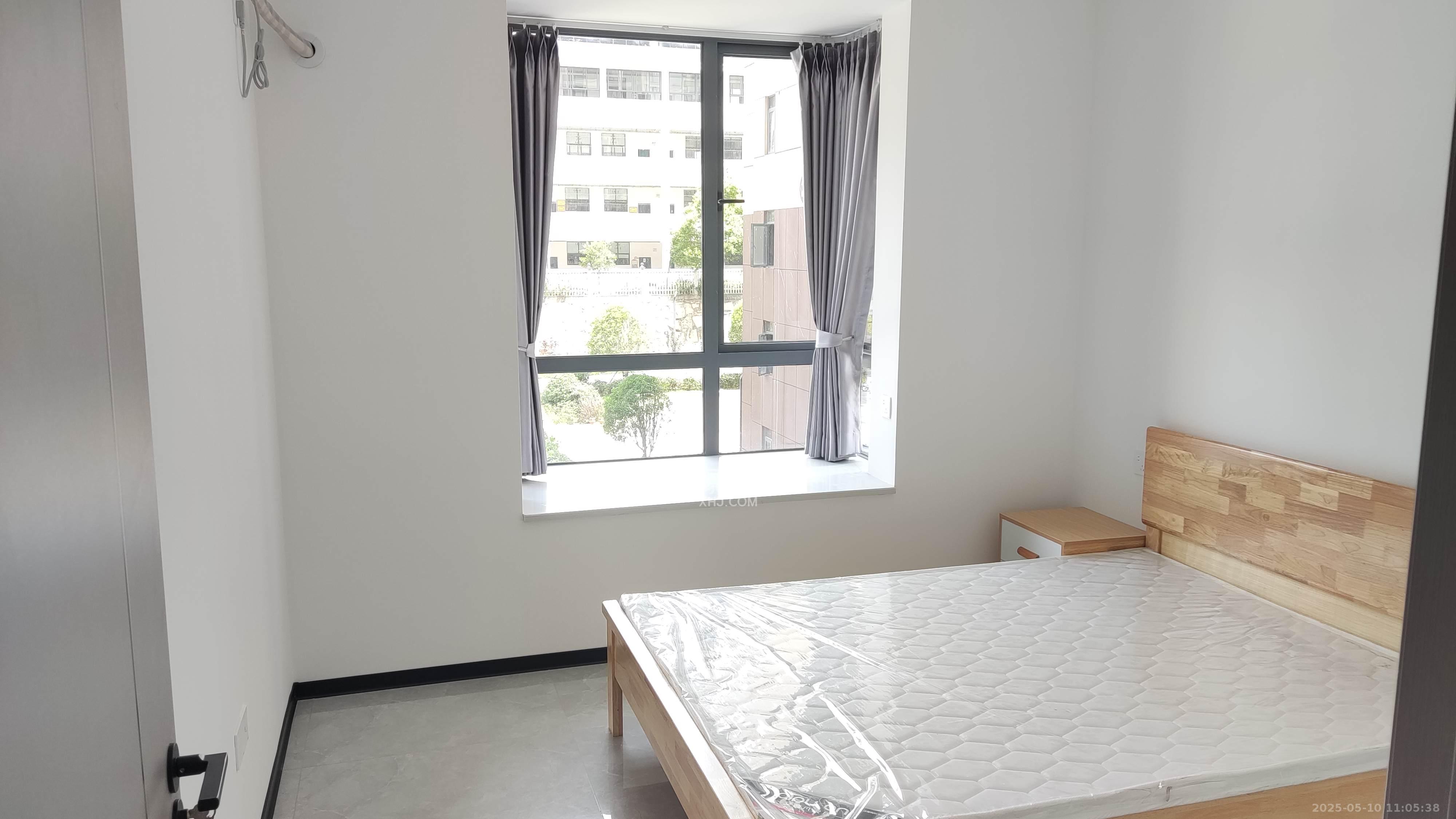 先锋新宇 3室2厅2卫 2500.0元/月 先锋新宇 3室2厅2卫 2500.0元/月室内图