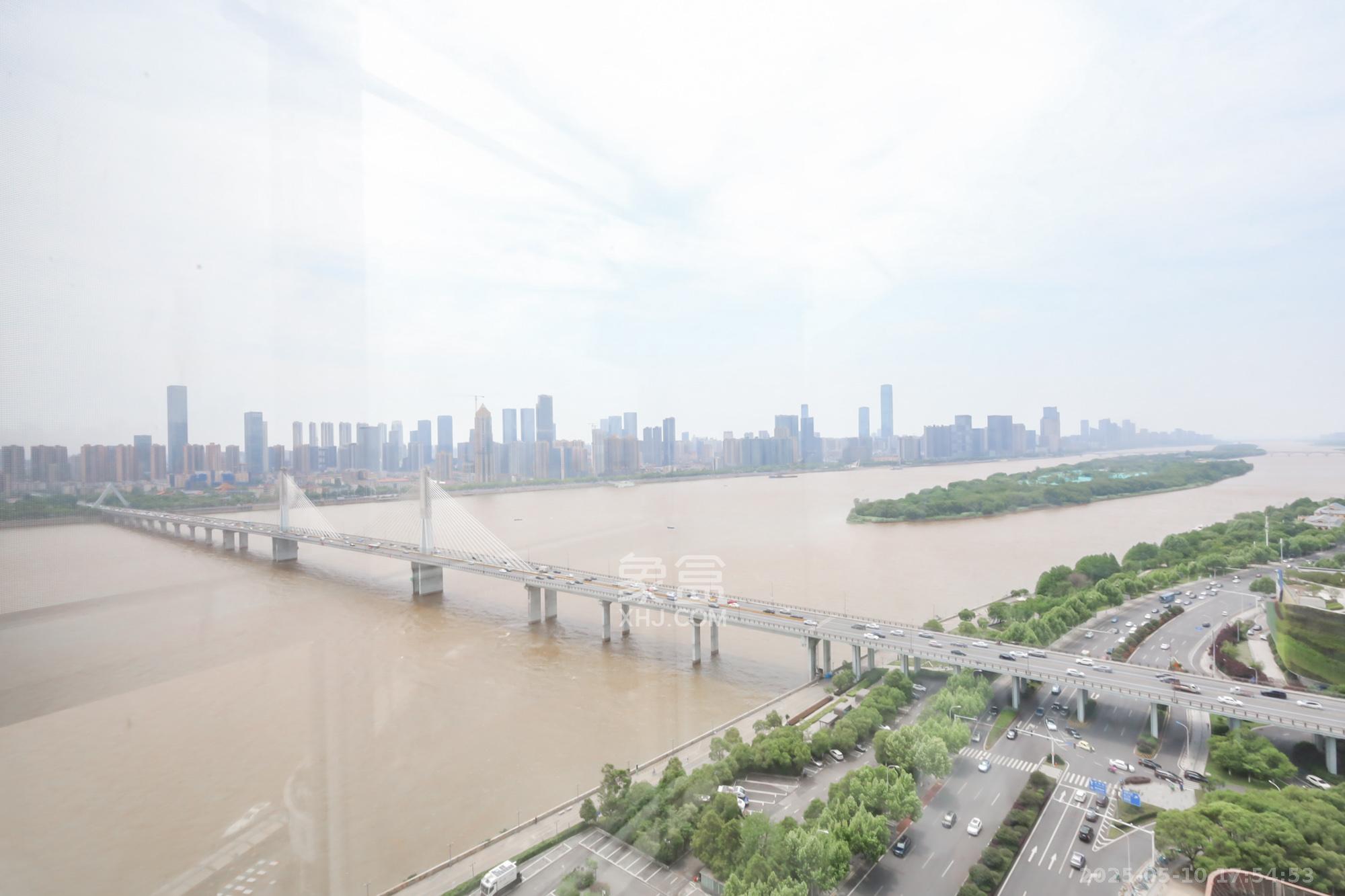 世茂外滩里(世茂铂翠湾三期)  4室2厅2卫    367.5万 世茂外滩里(世茂铂翠湾三期)  4室2厅2卫    367.5万其他