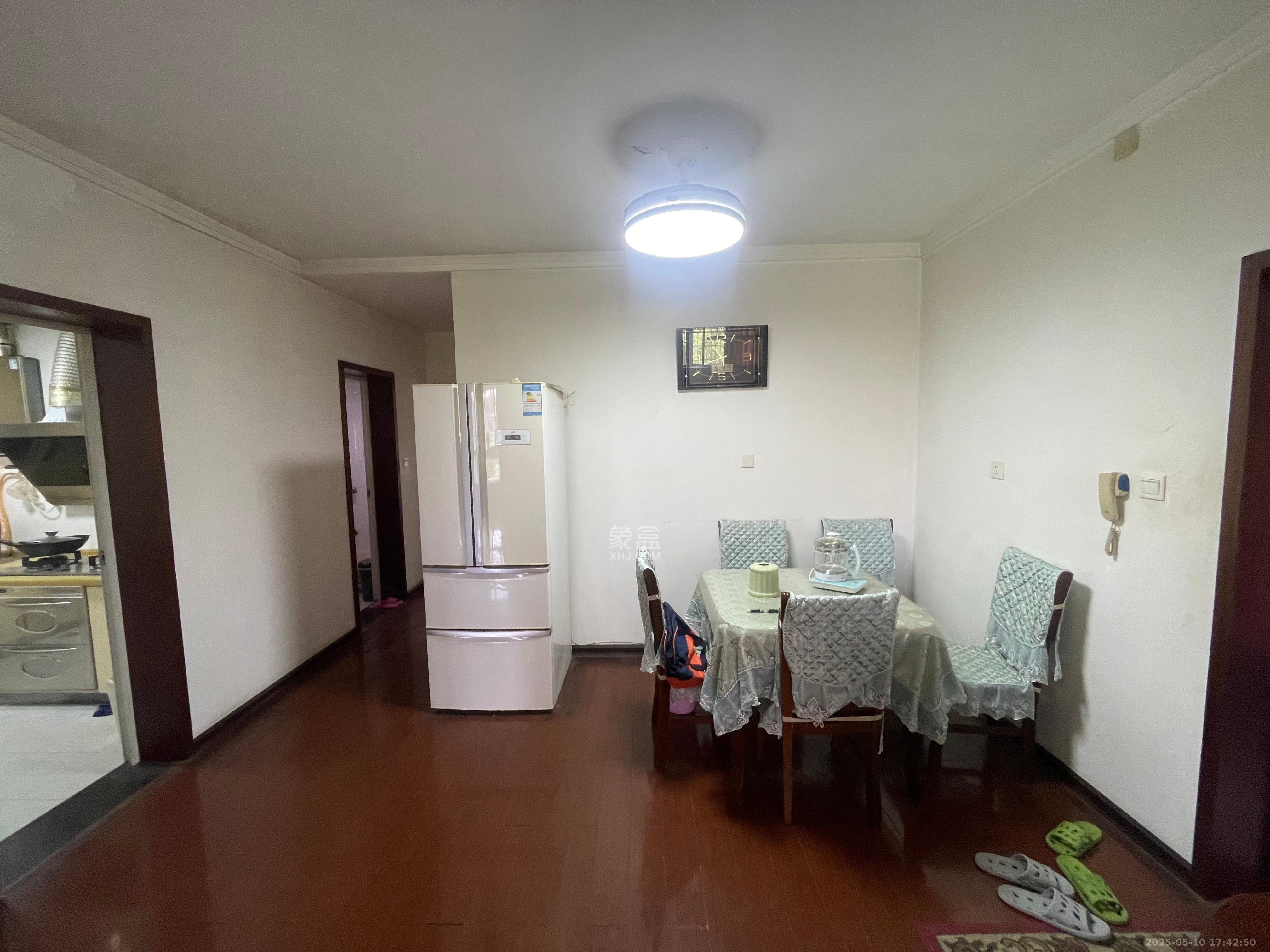 锦绣家园 3室2厅2卫 2200.0元/月 锦绣家园 3室2厅2卫 2200.0元/月室内图