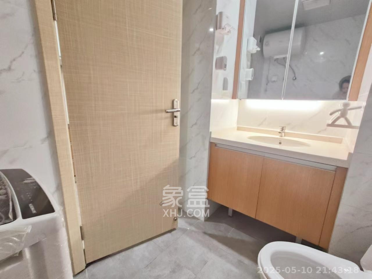 中交广场公寓 1室1厅1卫 1600.0元/月 中交广场公寓 1室1厅1卫 1600.0元/月室内图