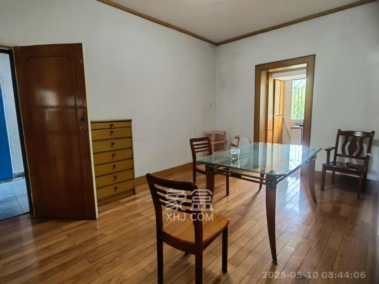 申湘花园 3室2厅2卫 2400.0元/月 申湘花园 3室2厅2卫 2400.0元/月室内图