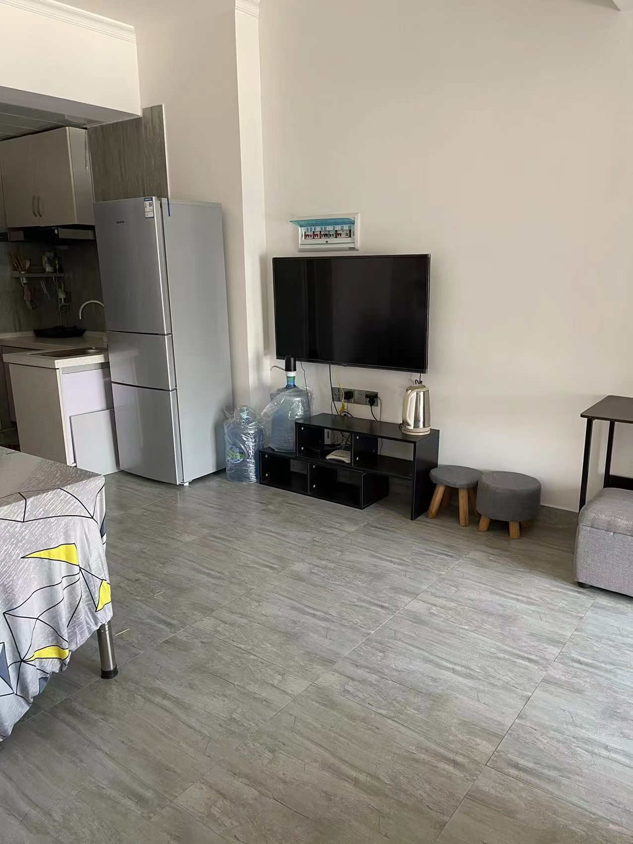 南苑上和二期 1室1厅1卫 1100.0元/月 南苑上和二期 1室1厅1卫 1100.0元/月室内图