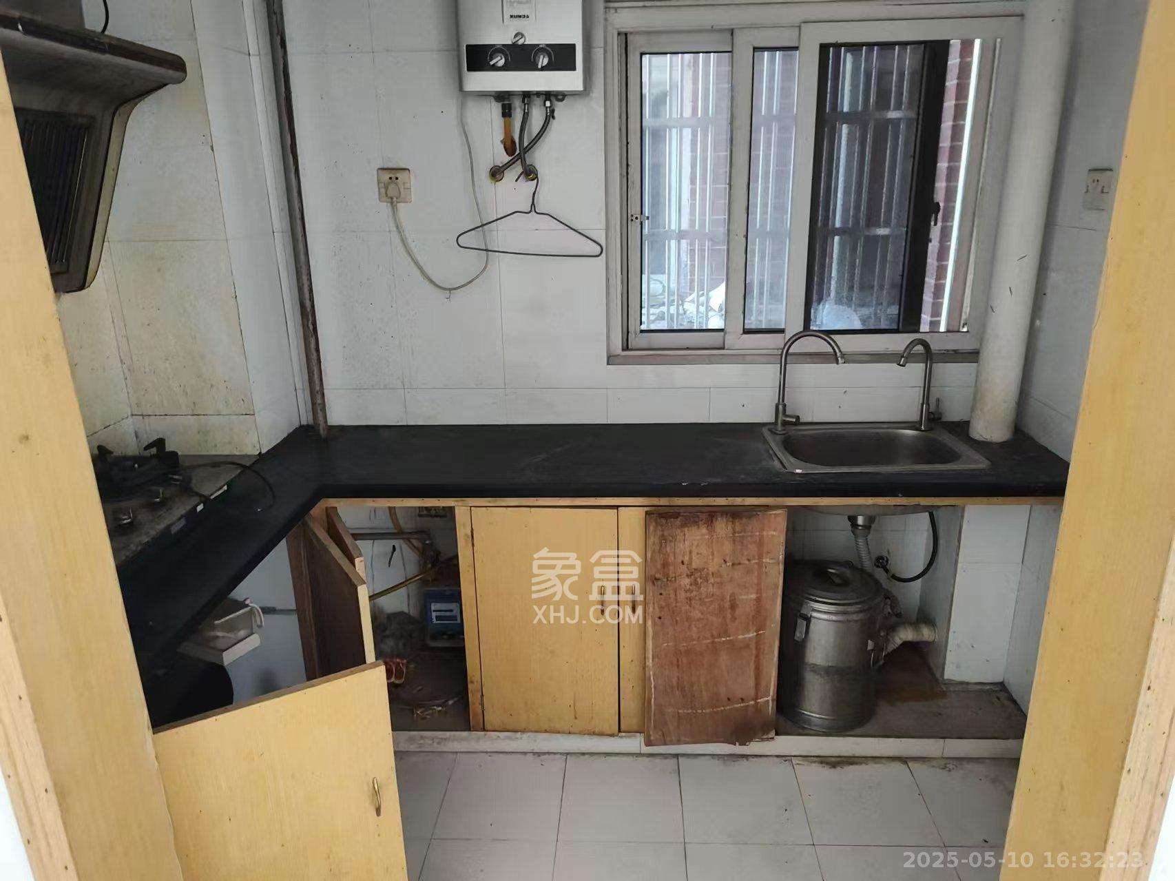 湘瑞家园 2室2厅1卫 1500.0元/月 湘瑞家园 2室2厅1卫 1500.0元/月室内图