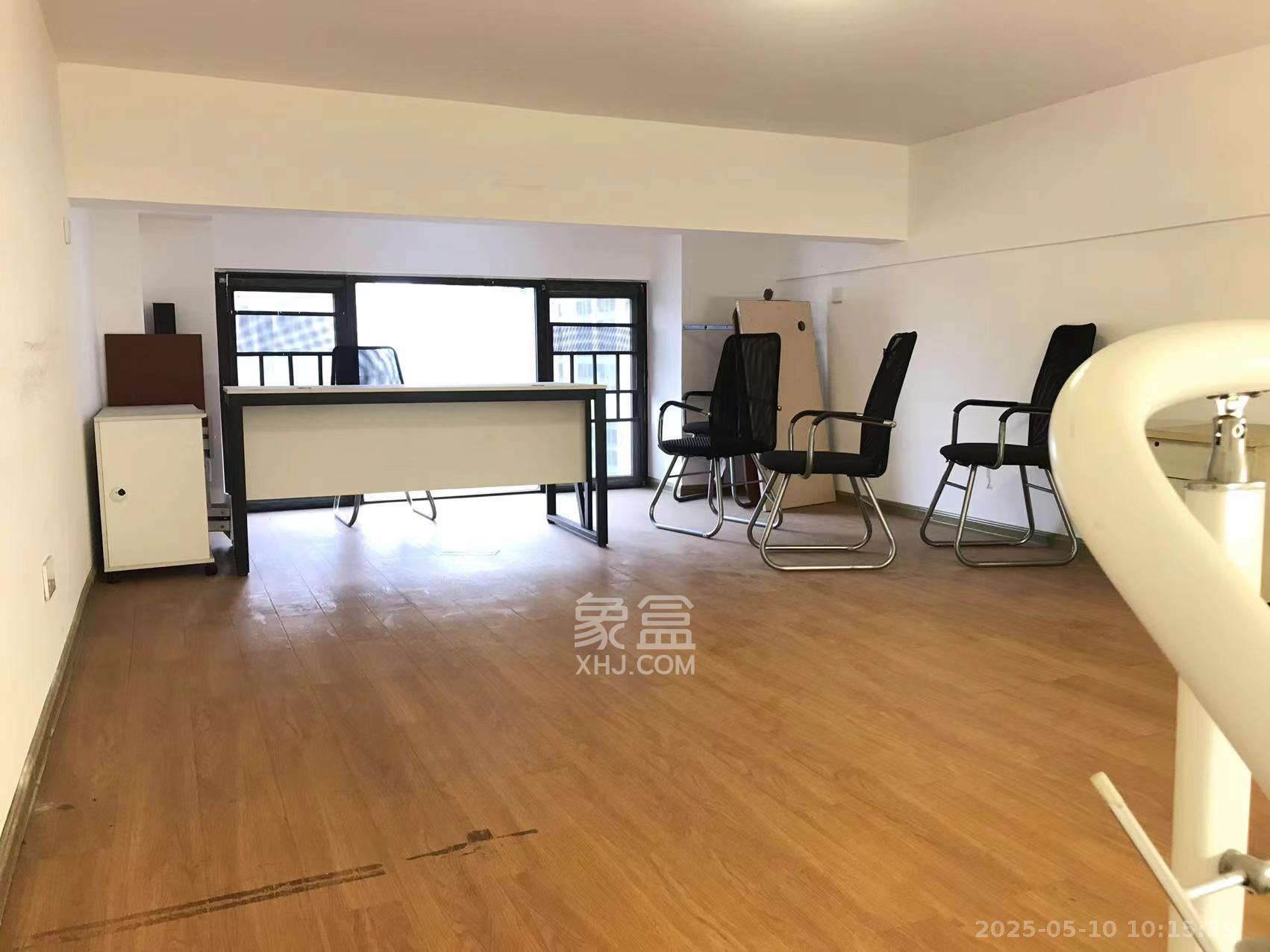 金科时代中心  1室1厅1卫    1600.0元/月