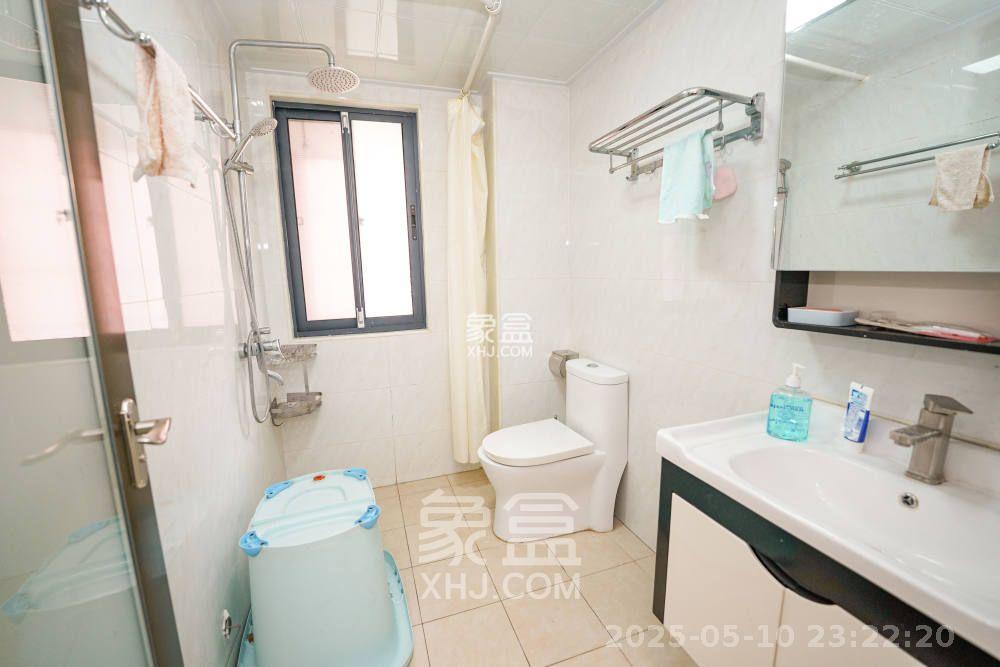 哈佛小镇(五矿哈佛小镇) 4室2厅2卫 2200.0元/月 哈佛小镇(五矿哈佛小镇) 4室2厅2卫 2200.0元/月室内图