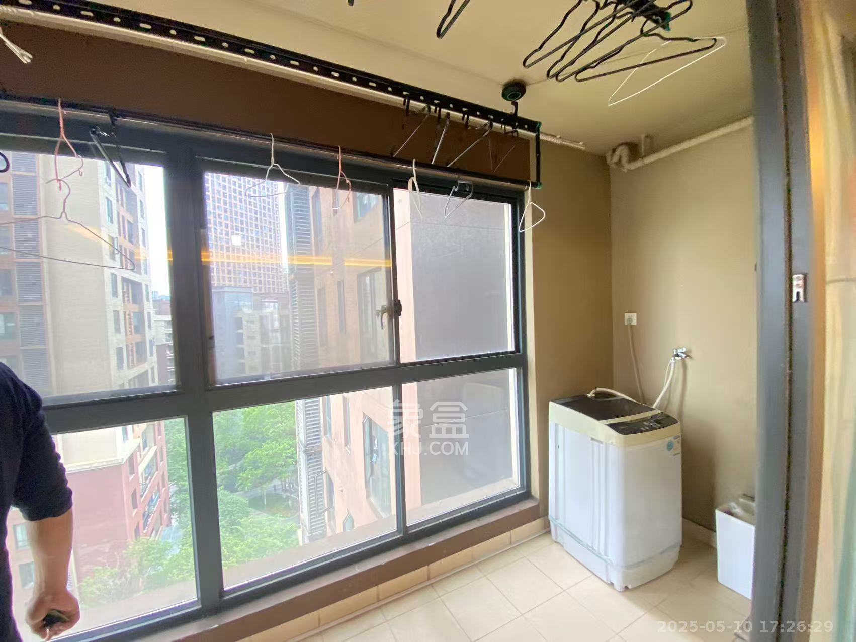 万科白鹭郡  4室2厅2卫    3500.0元/月室内图