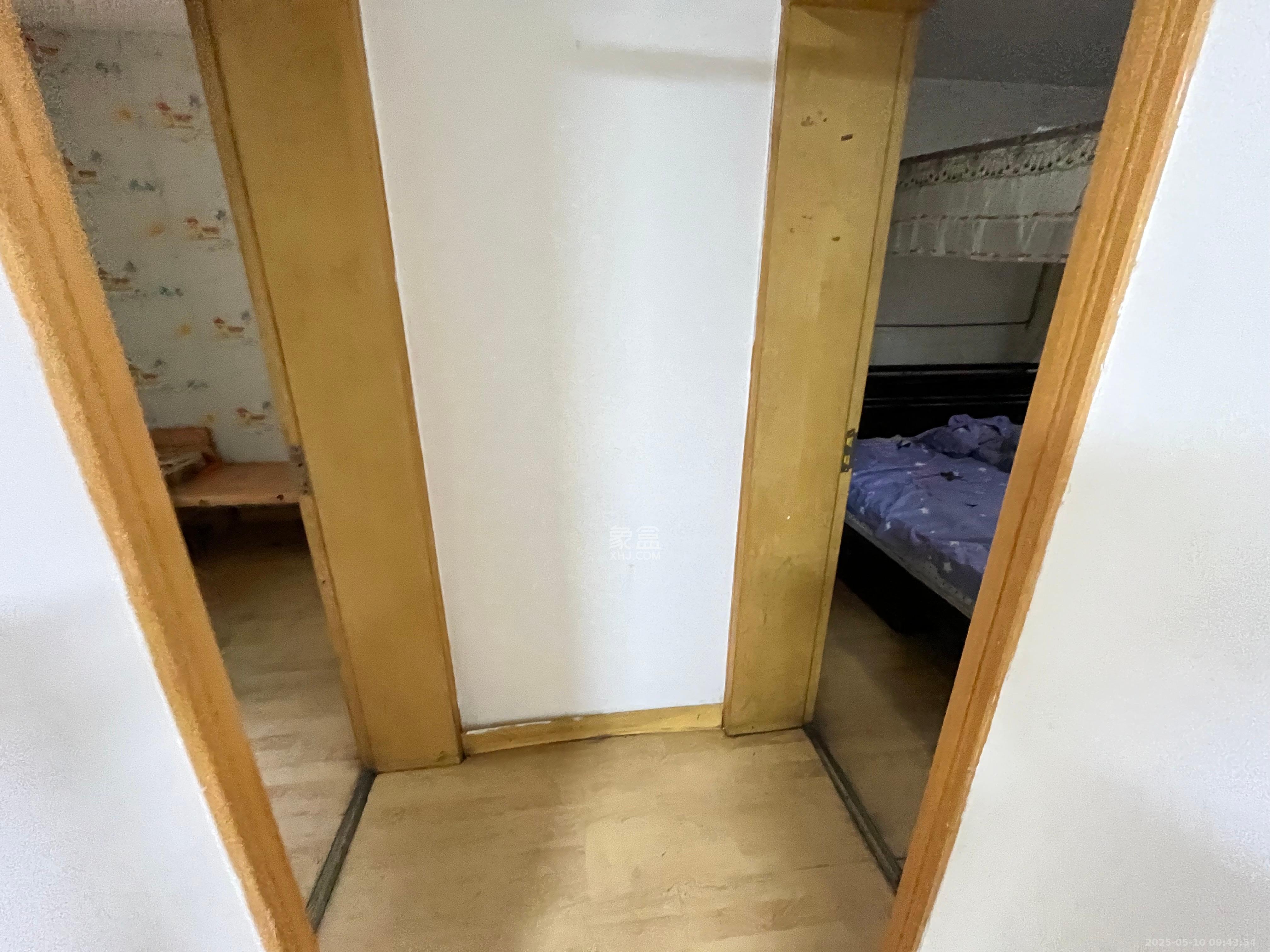 西南明苑  3室2厅2卫   2200.00元/月室内图