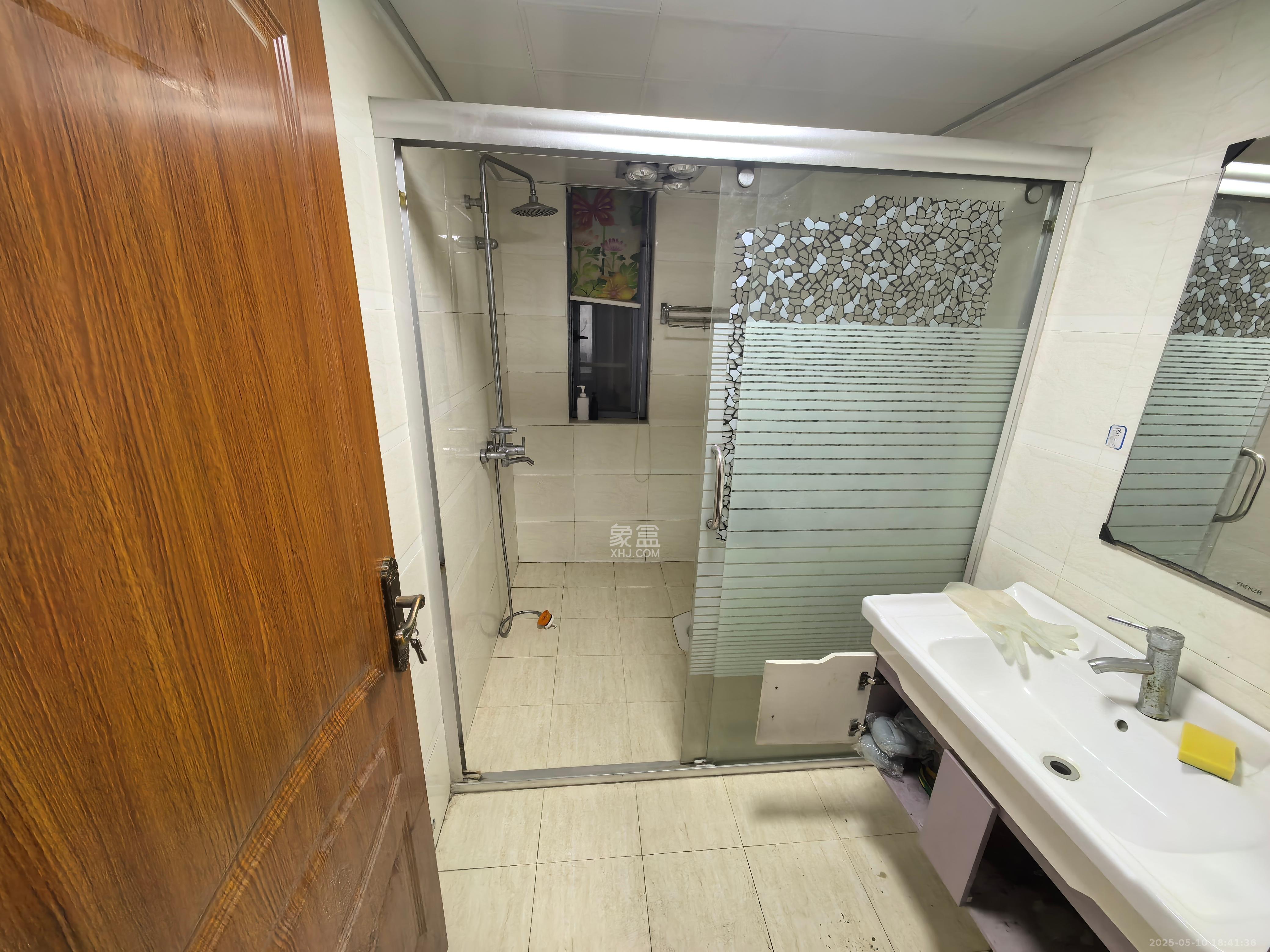 滨江君悦香邸 2室2厅2卫 4000.0元/月 滨江君悦香邸 2室2厅2卫 4000.0元/月室内图