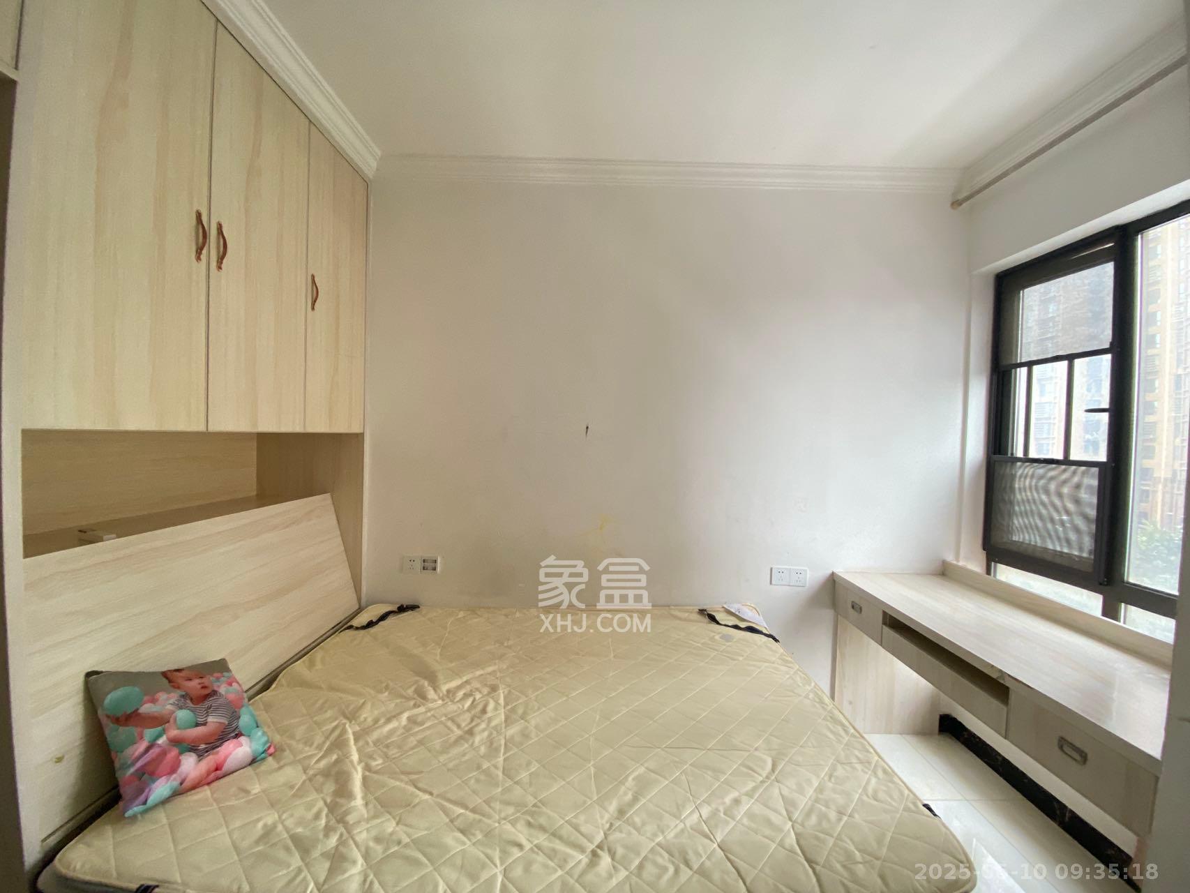 东宜兰园 3室2厅1卫 2400.0元/月 东宜兰园 3室2厅1卫 2400.0元/月室内图