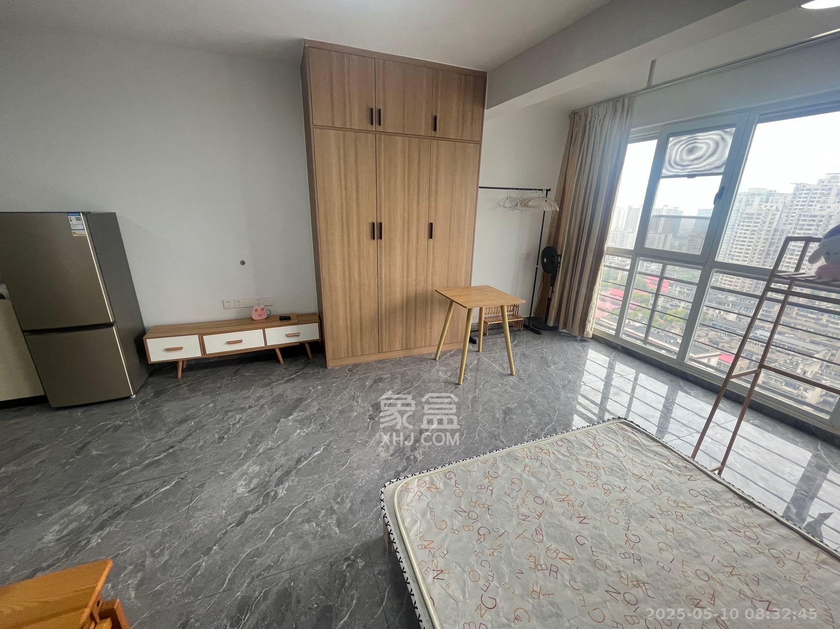 海利华宫大厦  1室1厅1卫    1700.0元/月 海利华宫大厦  1室1厅1卫    1700.0元/月室内图