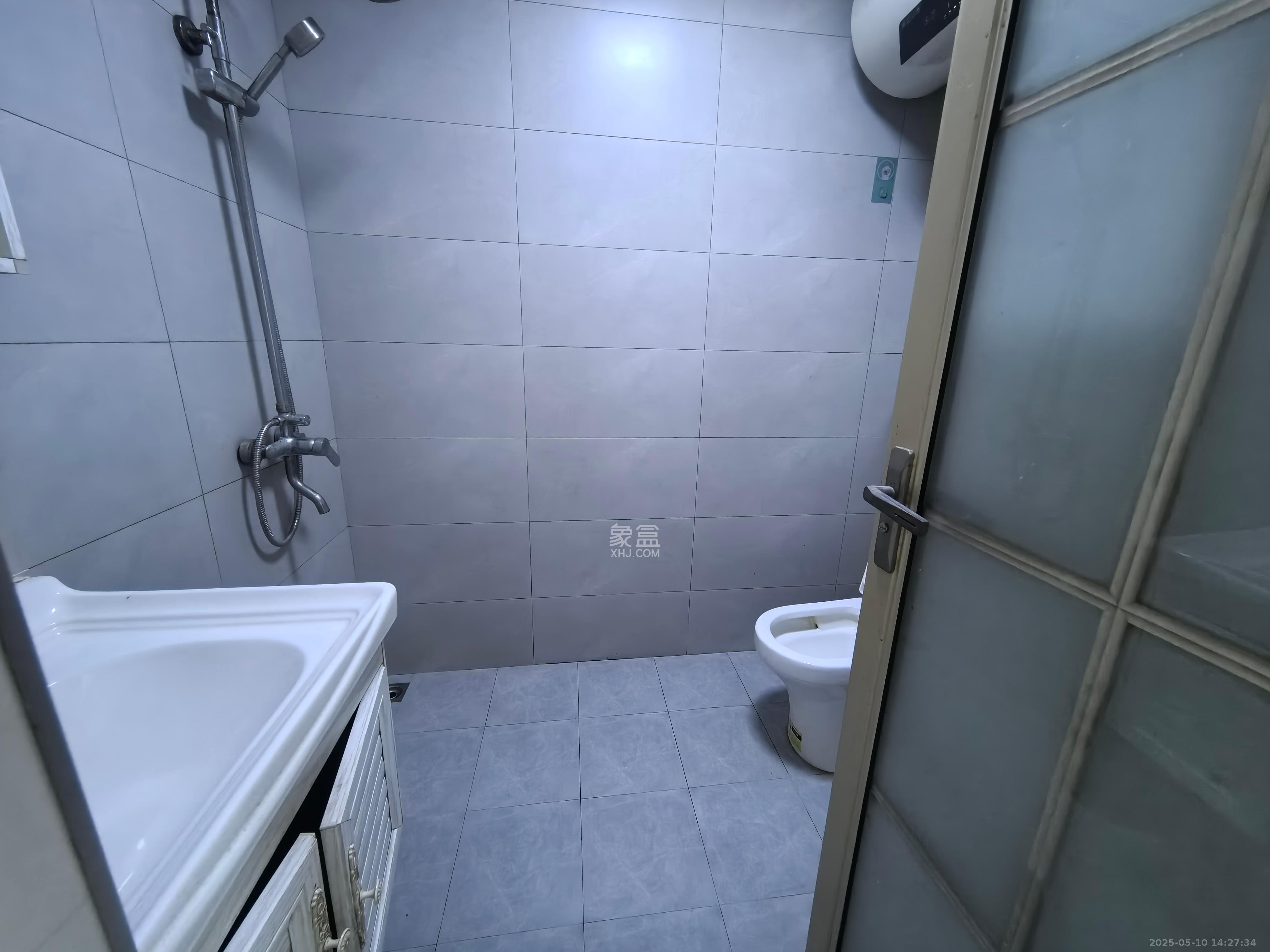 叠彩兰亭 1室1厅1卫 1400.0元/月 叠彩兰亭 1室1厅1卫 1400.0元/月室内图