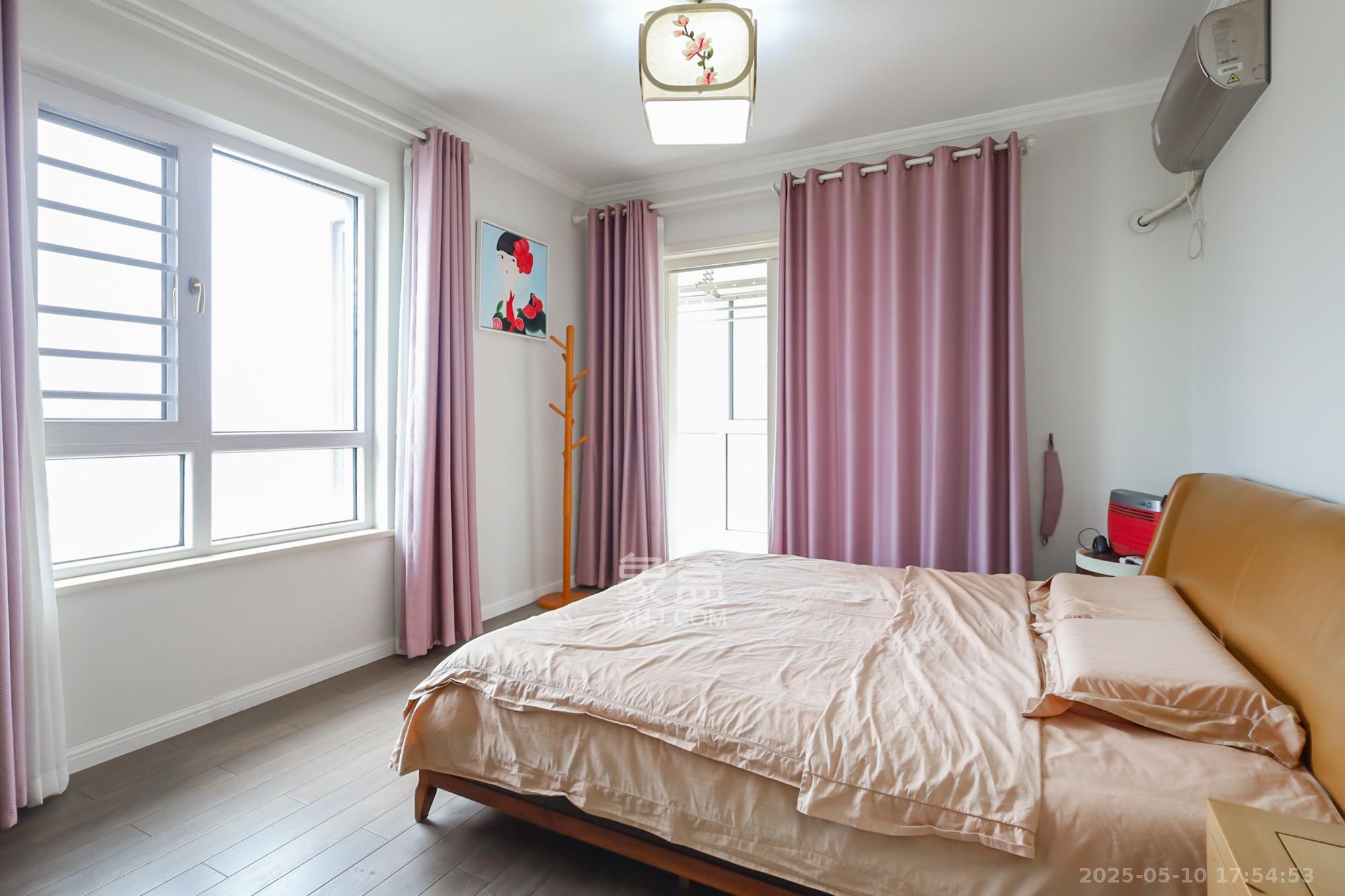 世茂外滩里(世茂铂翠湾三期)  4室2厅2卫    367.5万 世茂外滩里(世茂铂翠湾三期)  4室2厅2卫    367.5万卧室