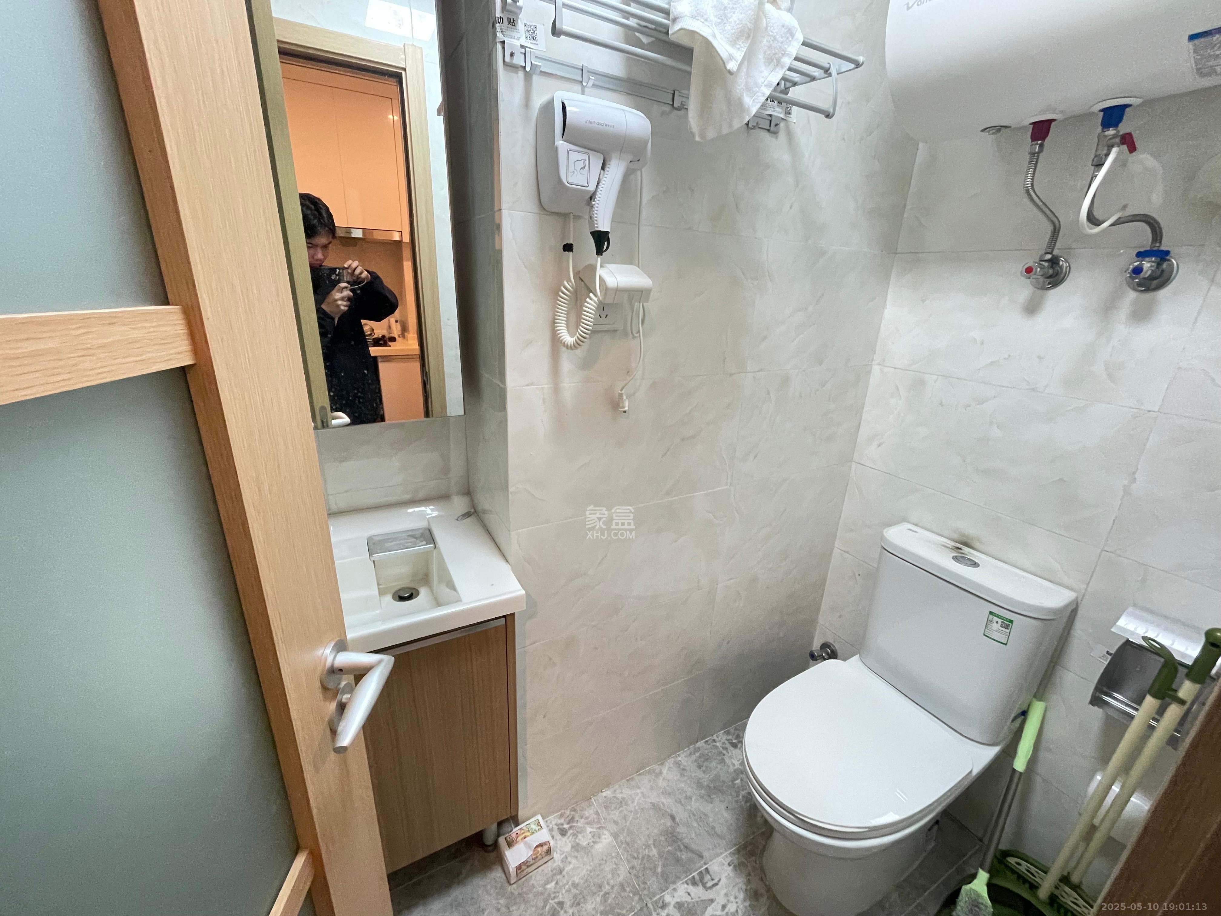 卓越浅水湾  1室1厅1卫   1500.00元/月室内图
