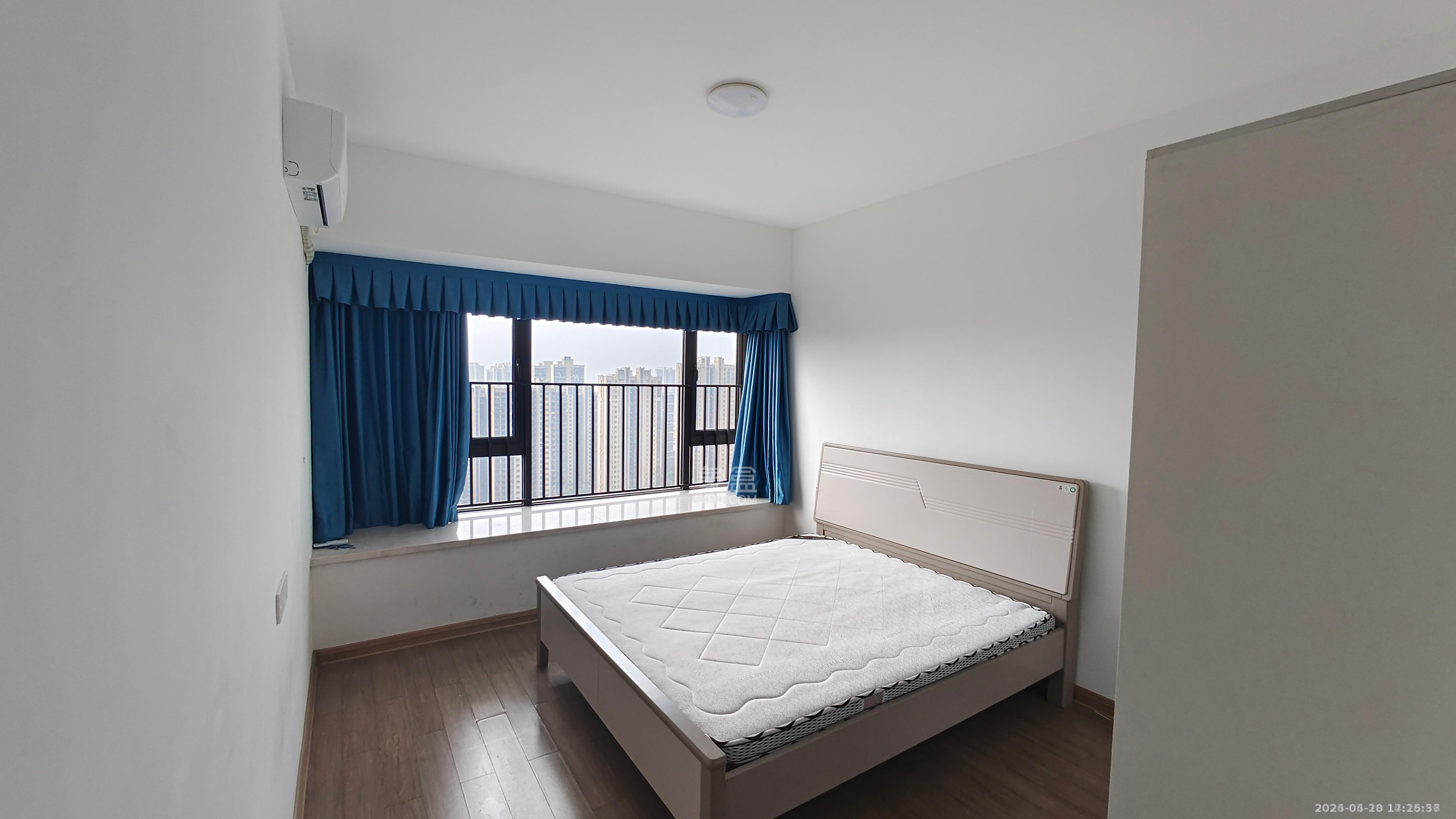 美的翰城  3室2厅2卫    2000.0元/月 美的翰城  3室2厅2卫    2000.0元/月室内图