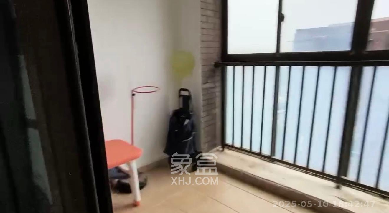 绿地公馆（绿地名邸）  2室2厅1卫    2200.0元/月室内图