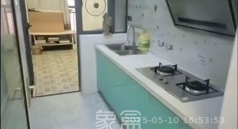 金领家族 2室1厅1卫 2100.0元/月 金领家族 2室1厅1卫 2100.0元/月室内图