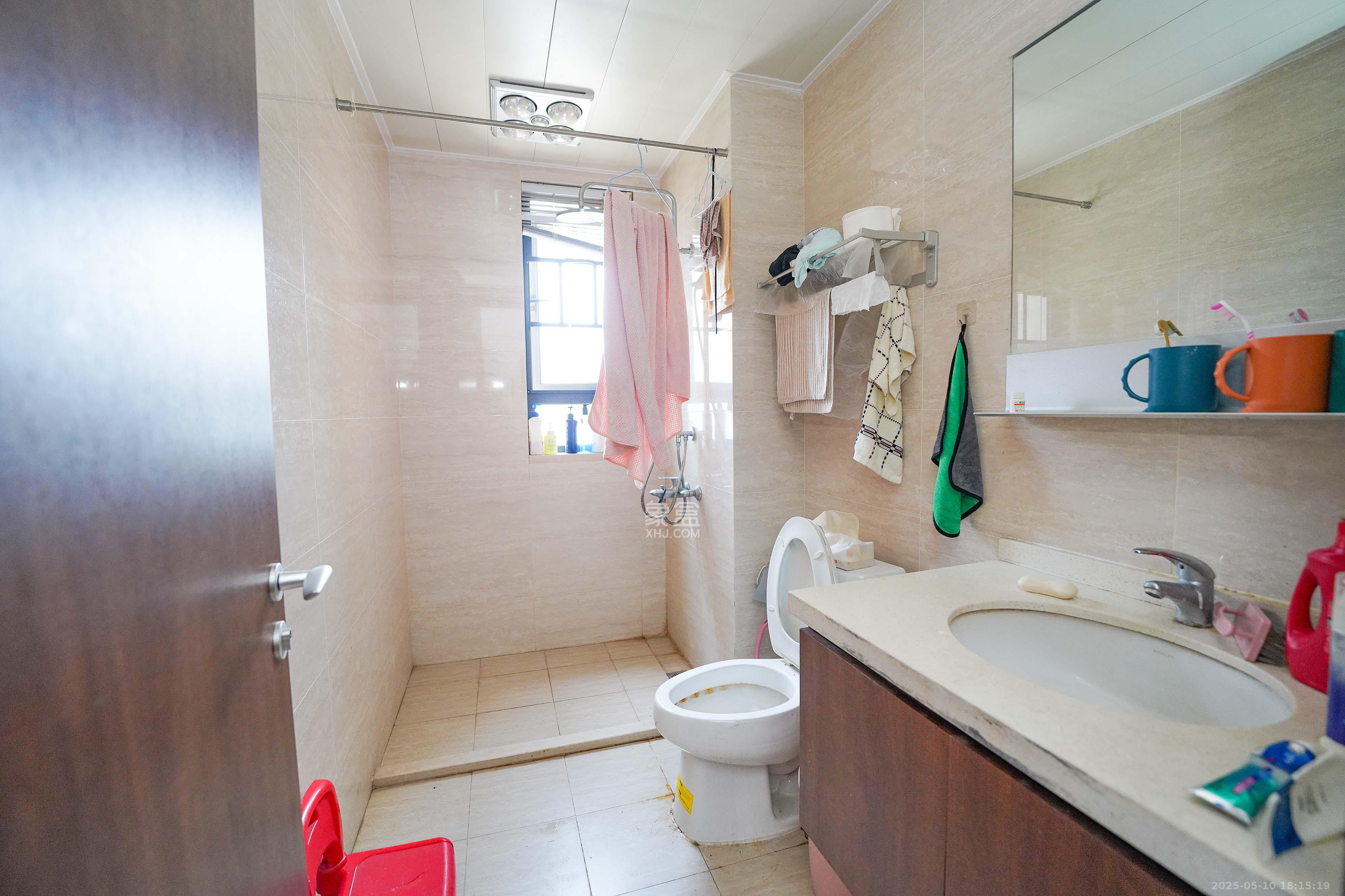 汇金城/嘉华城(二期、三期) 3室2厅2卫 106.8万 汇金城/嘉华城(二期、三期) 3室2厅2卫 106.8万卫生间