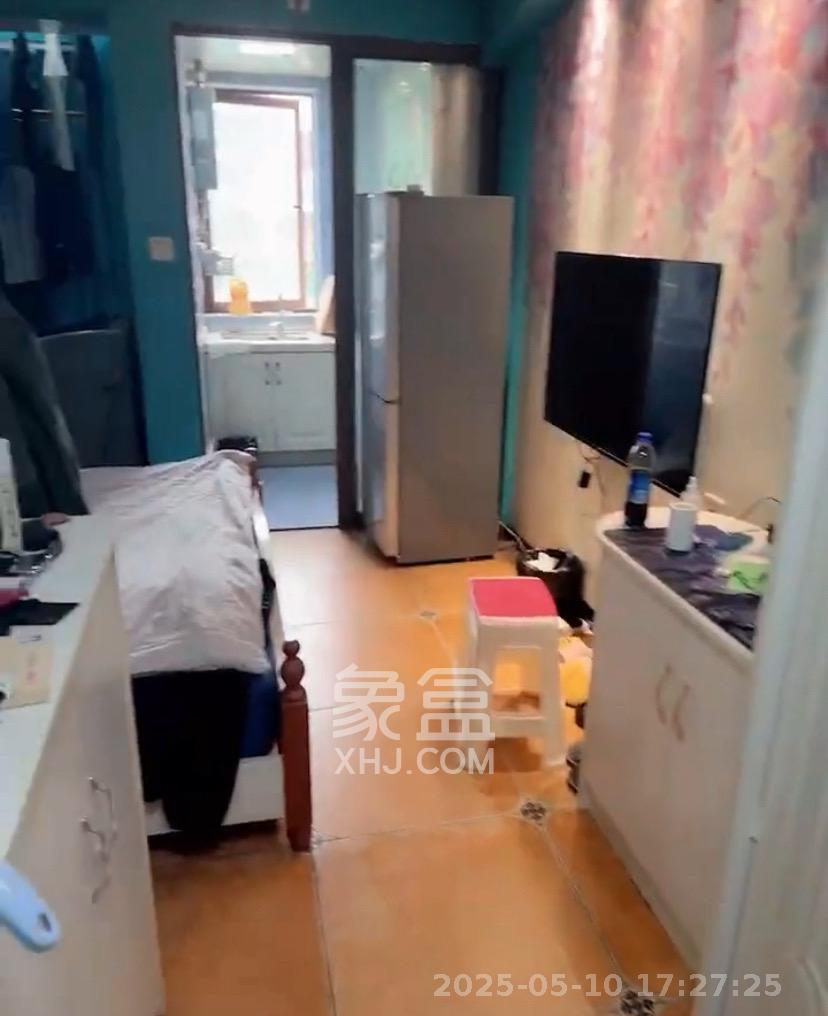 金房奥斯卡  1室1厅1卫    1500.0元/月