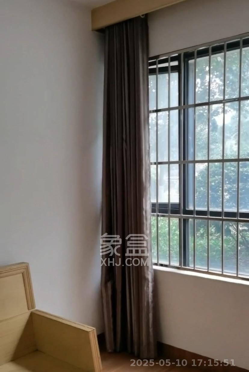 中信文化广场(中信新城二期) 3室2厅1卫 2200.0元/月 中信文化广场(中信新城二期) 3室2厅1卫 2200.0元/月室内图